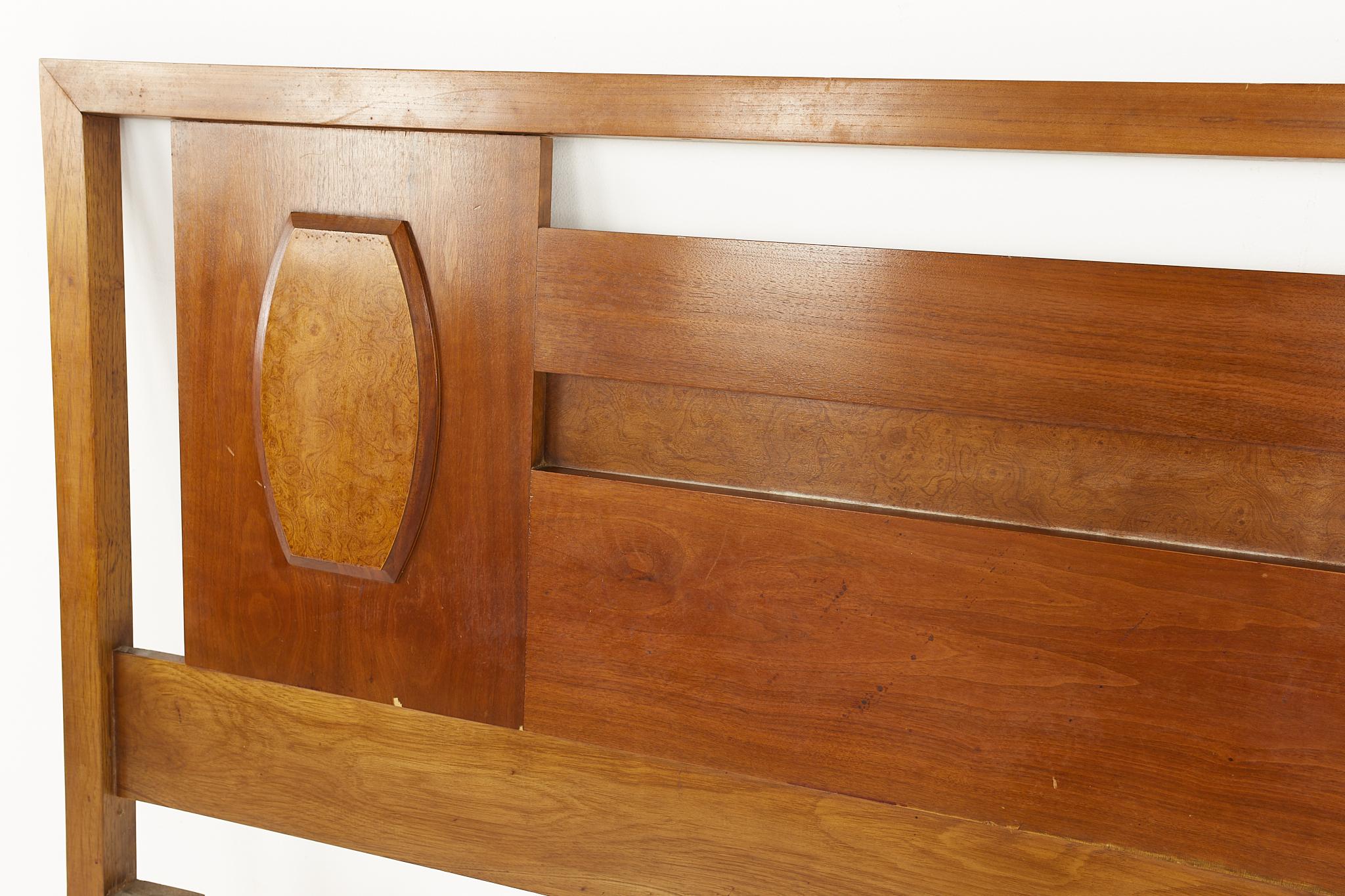 Young Manufacturing Mid Century Walnut and Burlwood Queen Headboard In Good Condition For Sale In Countryside, IL