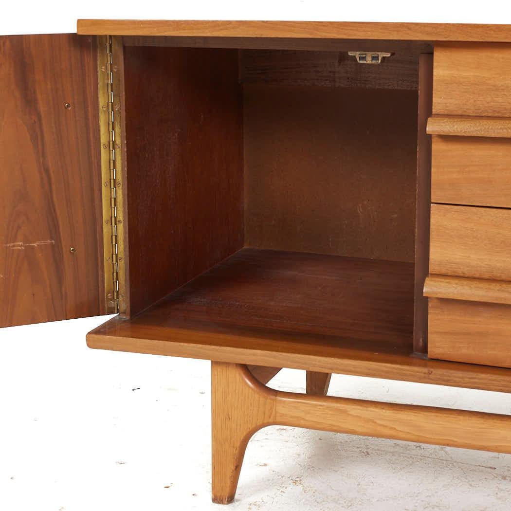 SOLD 10/10/23 Young Manufacturing Mid Century Walnut Curved Buffet and Hutch For Sale 3