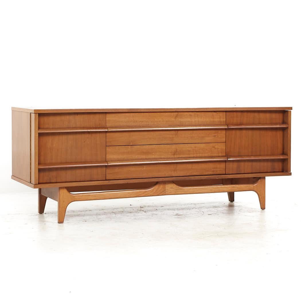 American SOLD 10/10/23 Young Manufacturing Mid Century Walnut Curved Buffet and Hutch For Sale