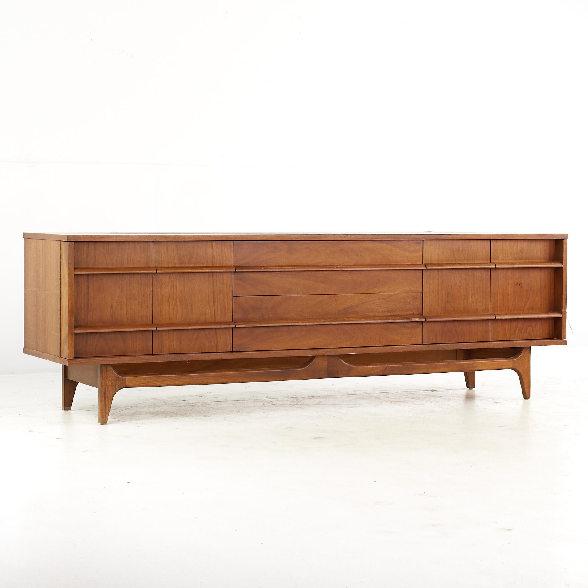 Late 20th Century Young Manufacturing Mid-Century Walnut Curved Buffet and Hutch