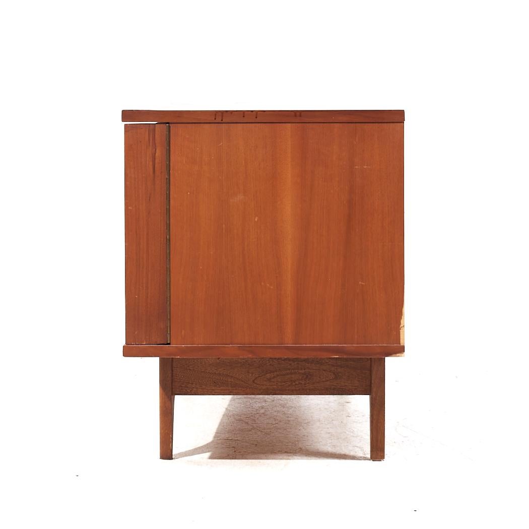 Young Manufacturing Mid Century Walnut Curved Credenza and Hutch 1