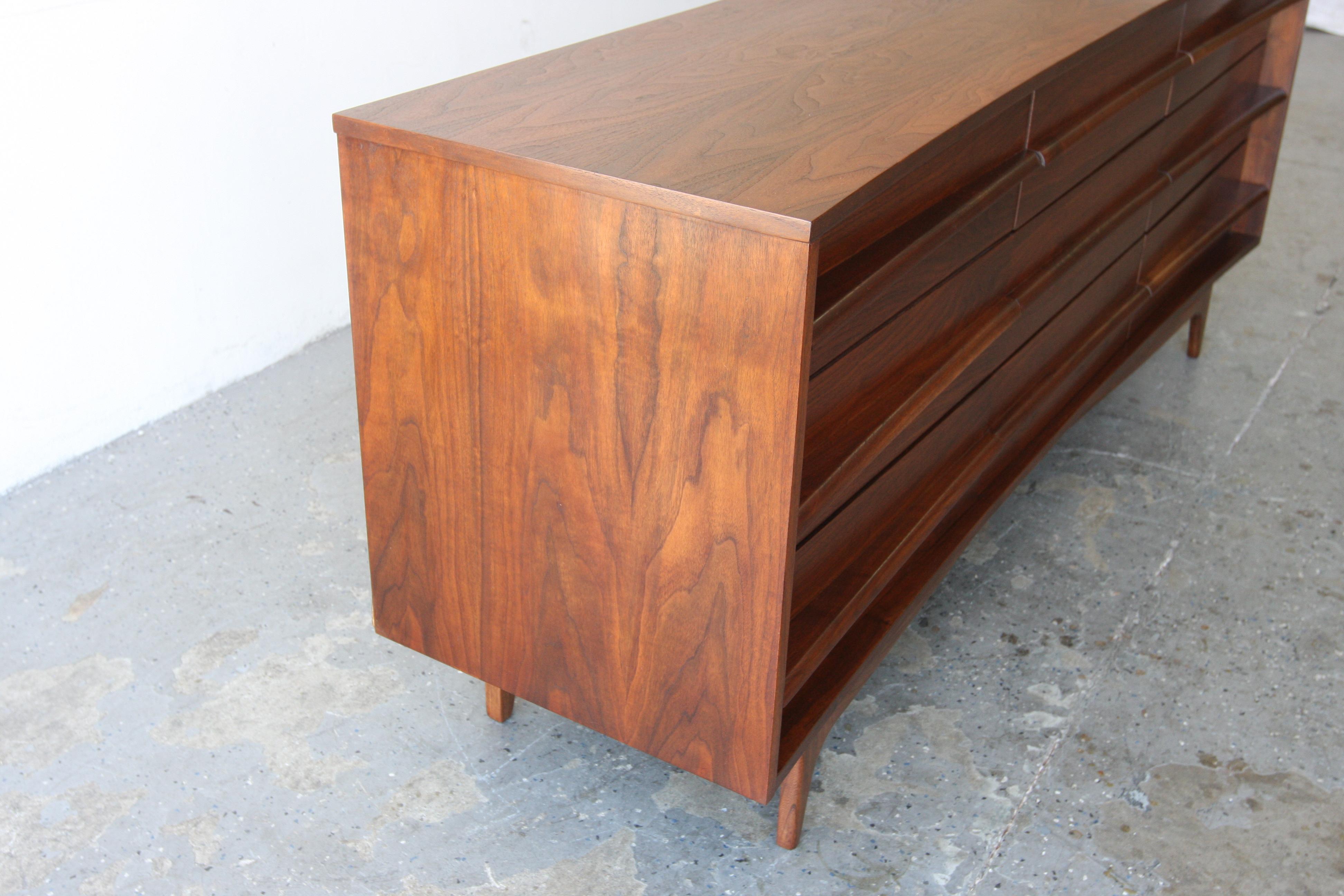 Mid-20th Century Young Manufacturing Mid Century Walnut Curved Lowboy 9 Drawer Dresser For Sale