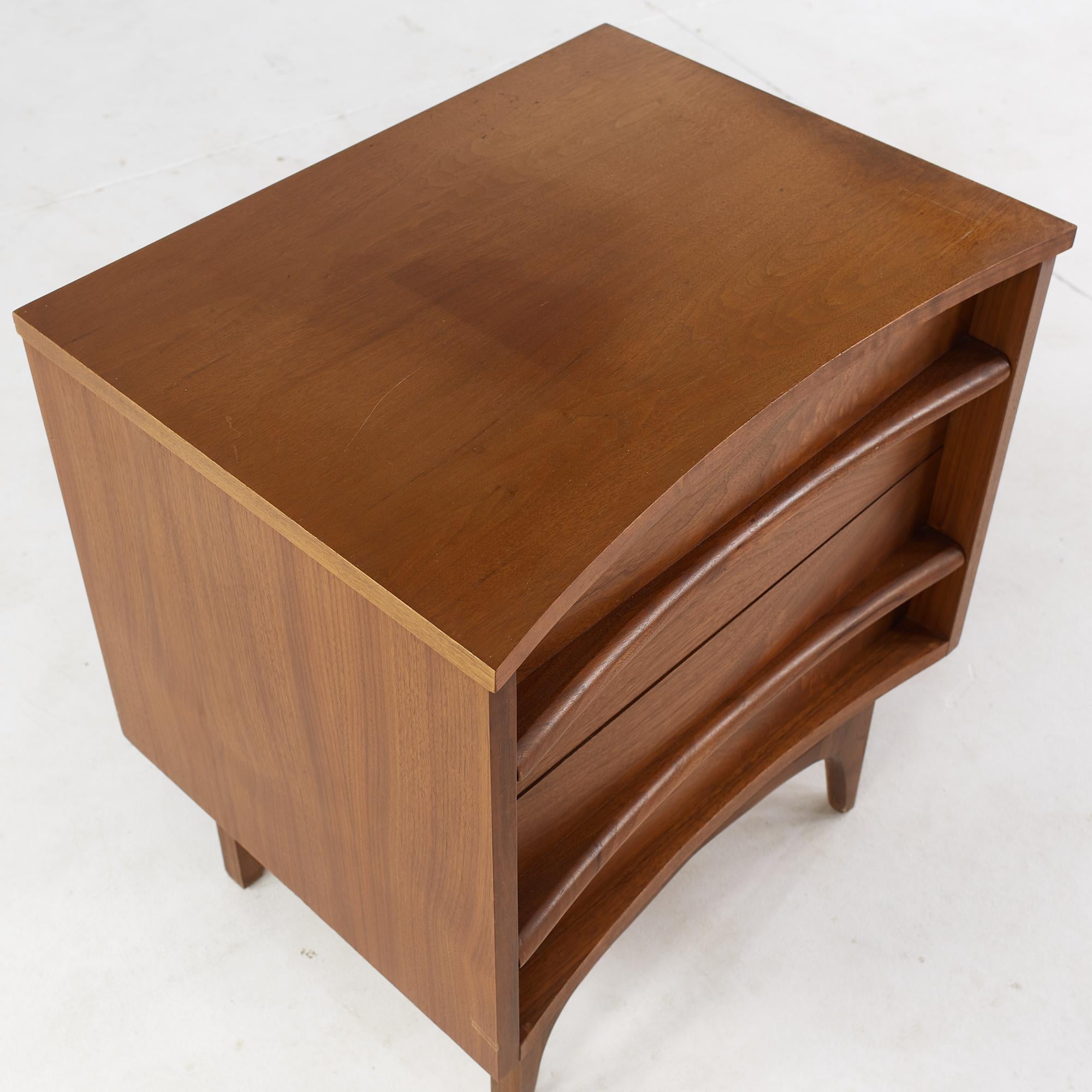 Mid-Century Modern Young Manufacturing Mid-Century Walnut Curved Nightstand For Sale
