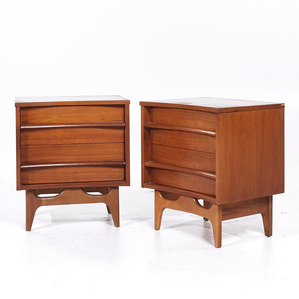 Mid-Century Modern Young Manufacturing Mid Century Walnut Curved Nightstands - Pair For Sale