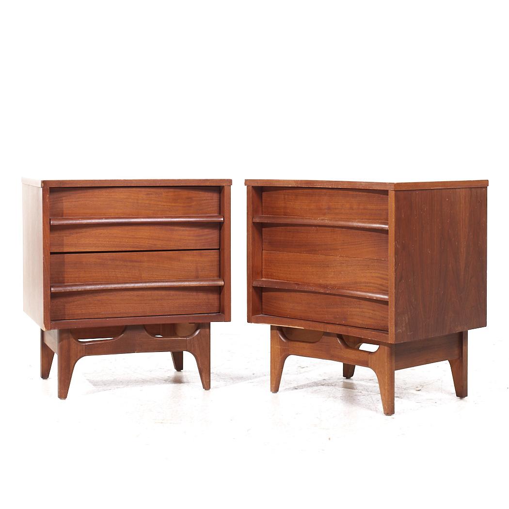 Mid-Century Modern Young Manufacturing Mid Century Walnut Curved Nightstands - Pair For Sale