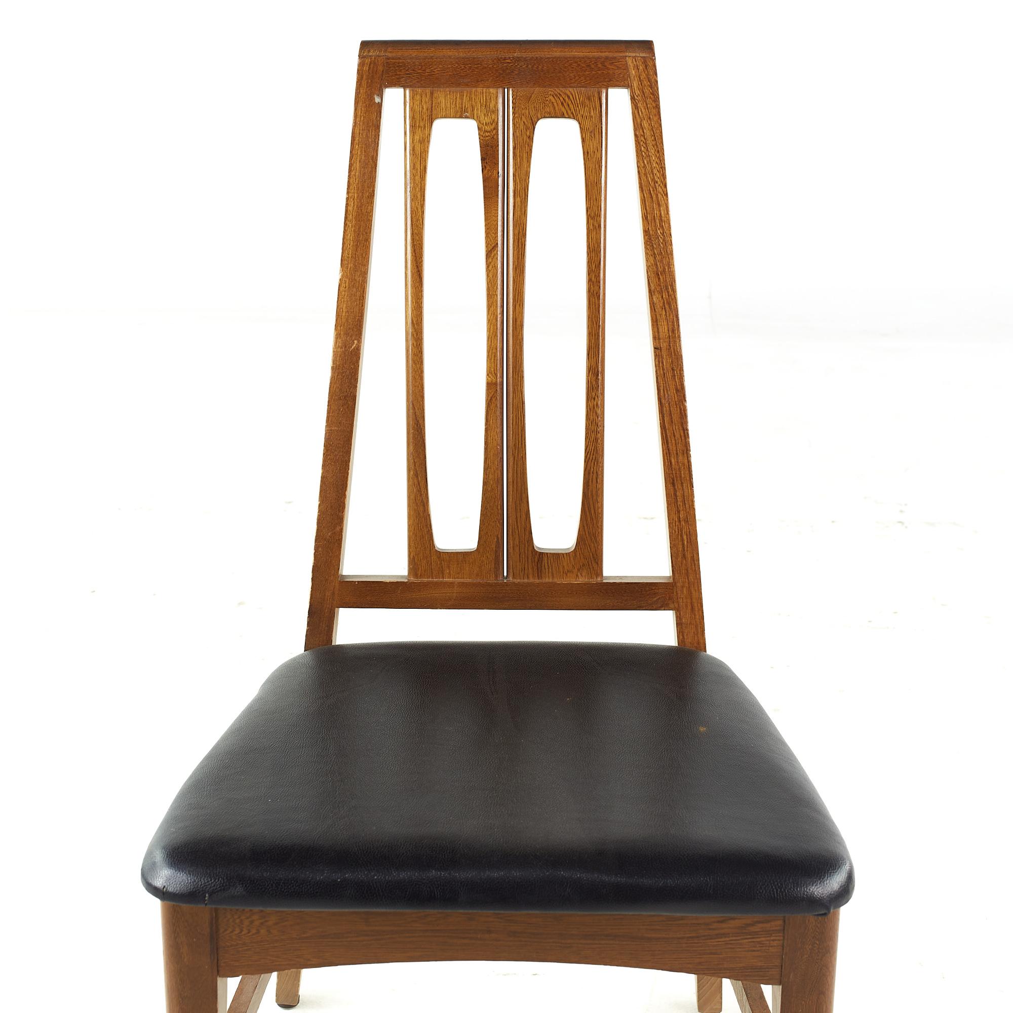 Young Manufacturing Mid Century Walnut Dining Chairs, Set of 6 For Sale 3