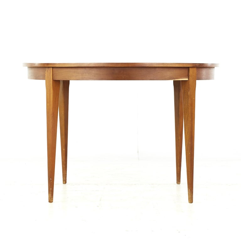 Young Manufacturing Midcentury Walnut Dining Table with 2 Leaves For ...