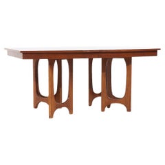 Retro Young Manufacturing Mid Century Walnut Expanding Dining Table with 2 Leaves