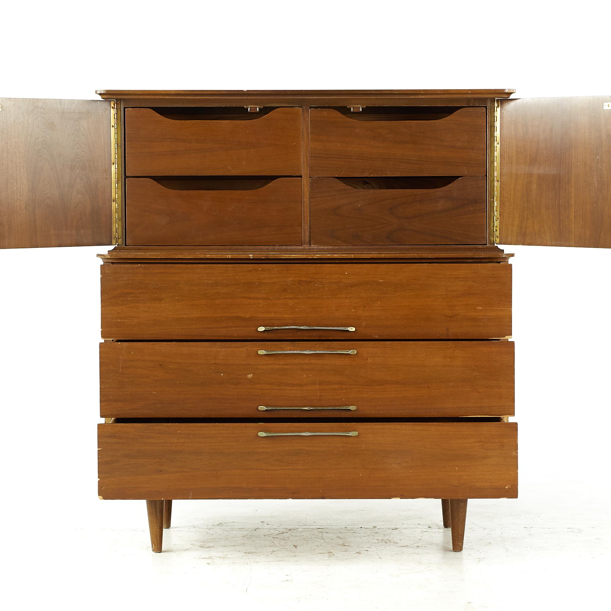 Late 20th Century Young Manufacturing Midcentury Walnut Highboy Dresser For Sale