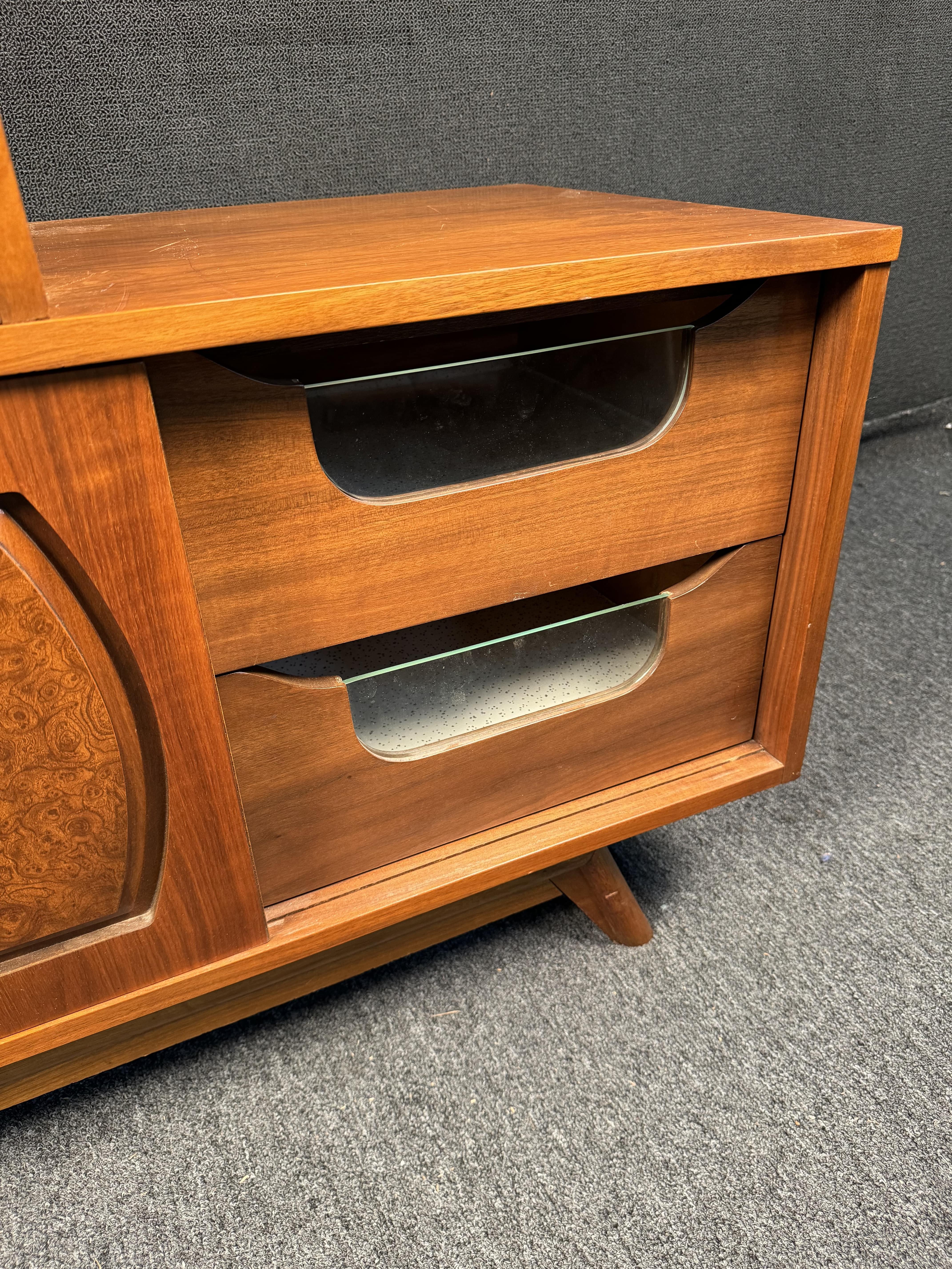 Young Manufacturing Two Tier Lowboy Dresser For Sale 7