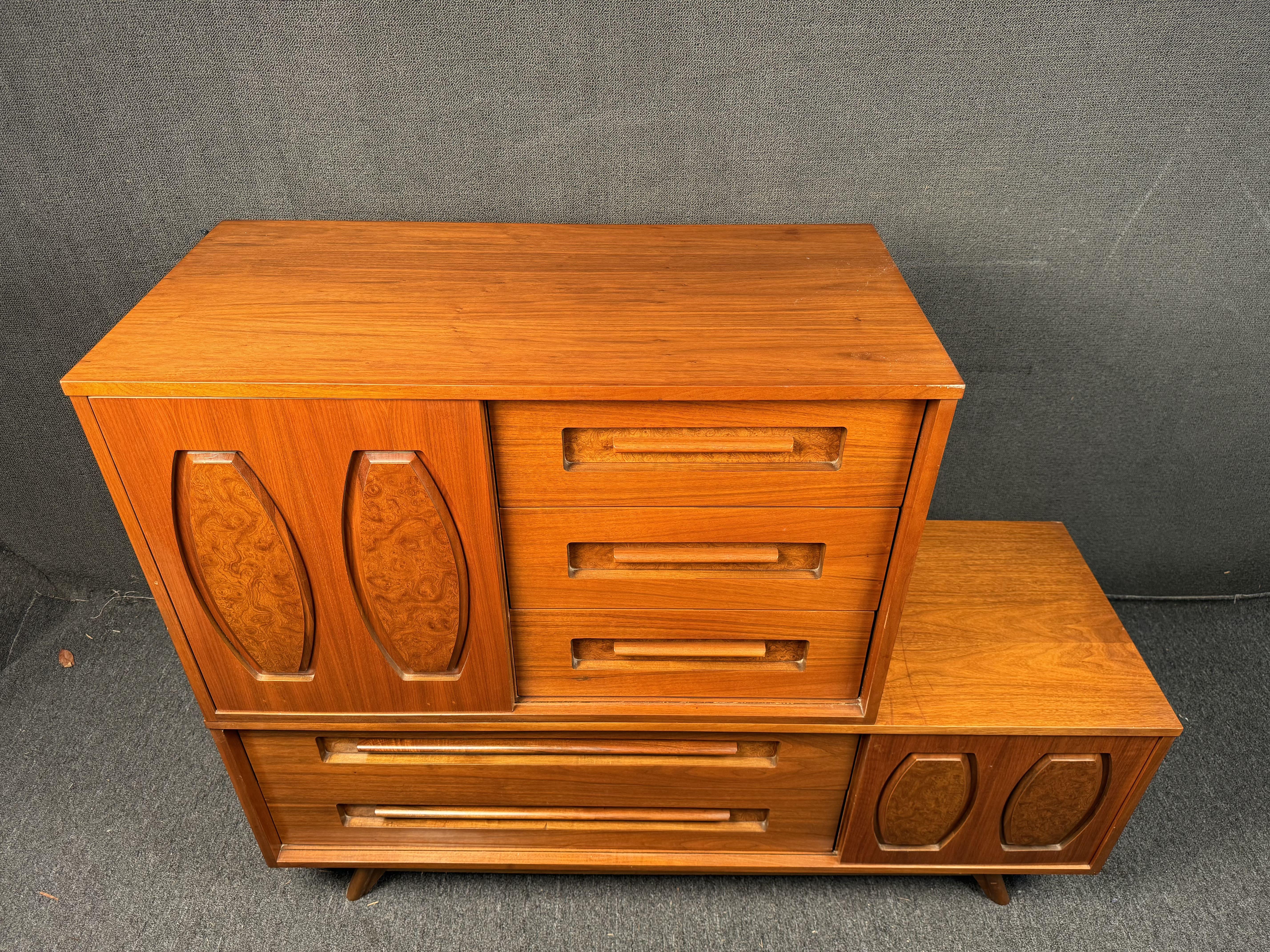 Young Manufacturing Two Tier Lowboy Dresser In Good Condition For Sale In Brooklyn, NY