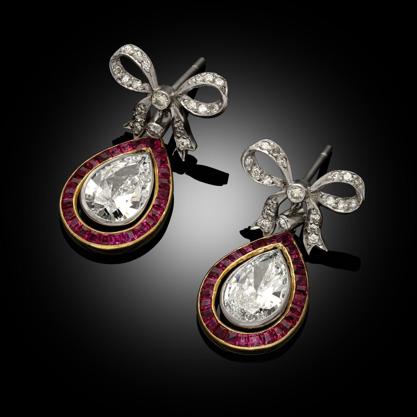 Young & Stephens 1.57ct Pear Shape Diamond & Ruby Drop Earrings circa 1985 In Good Condition For Sale In London, GB