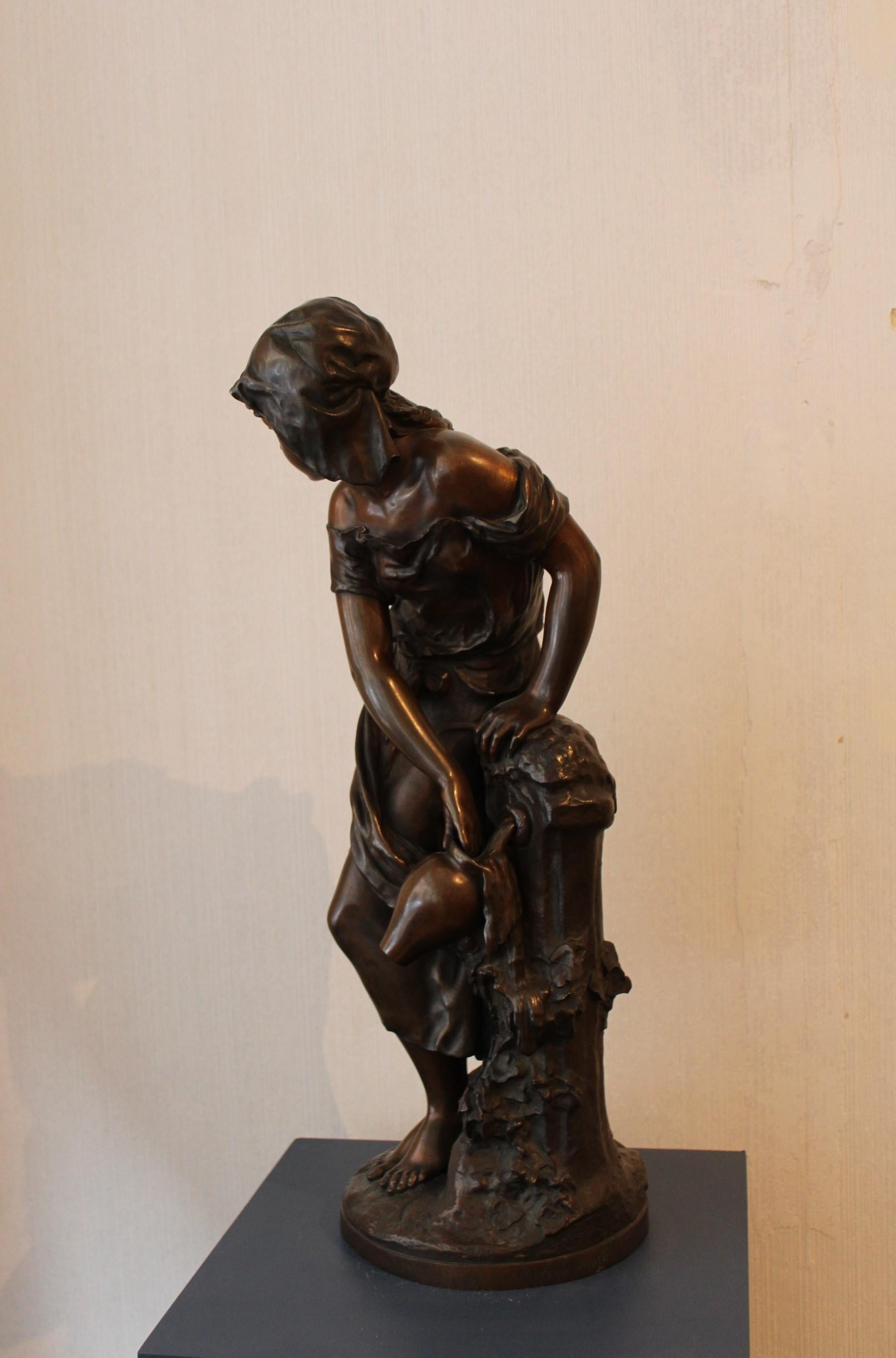 « Jeune femme à la fontaine » en bronze de Mathurin Moreau, France, XIXe siècle 9
