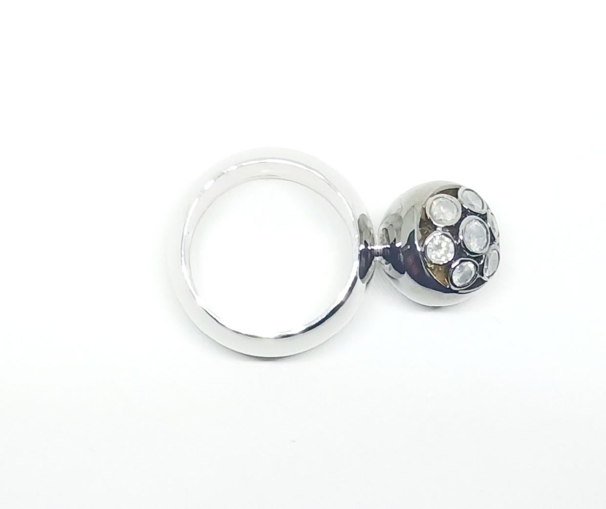 Contemporary Extraordinary will exult with One of a Kind Grey Diamond White Gold Fashion Ring For Sale