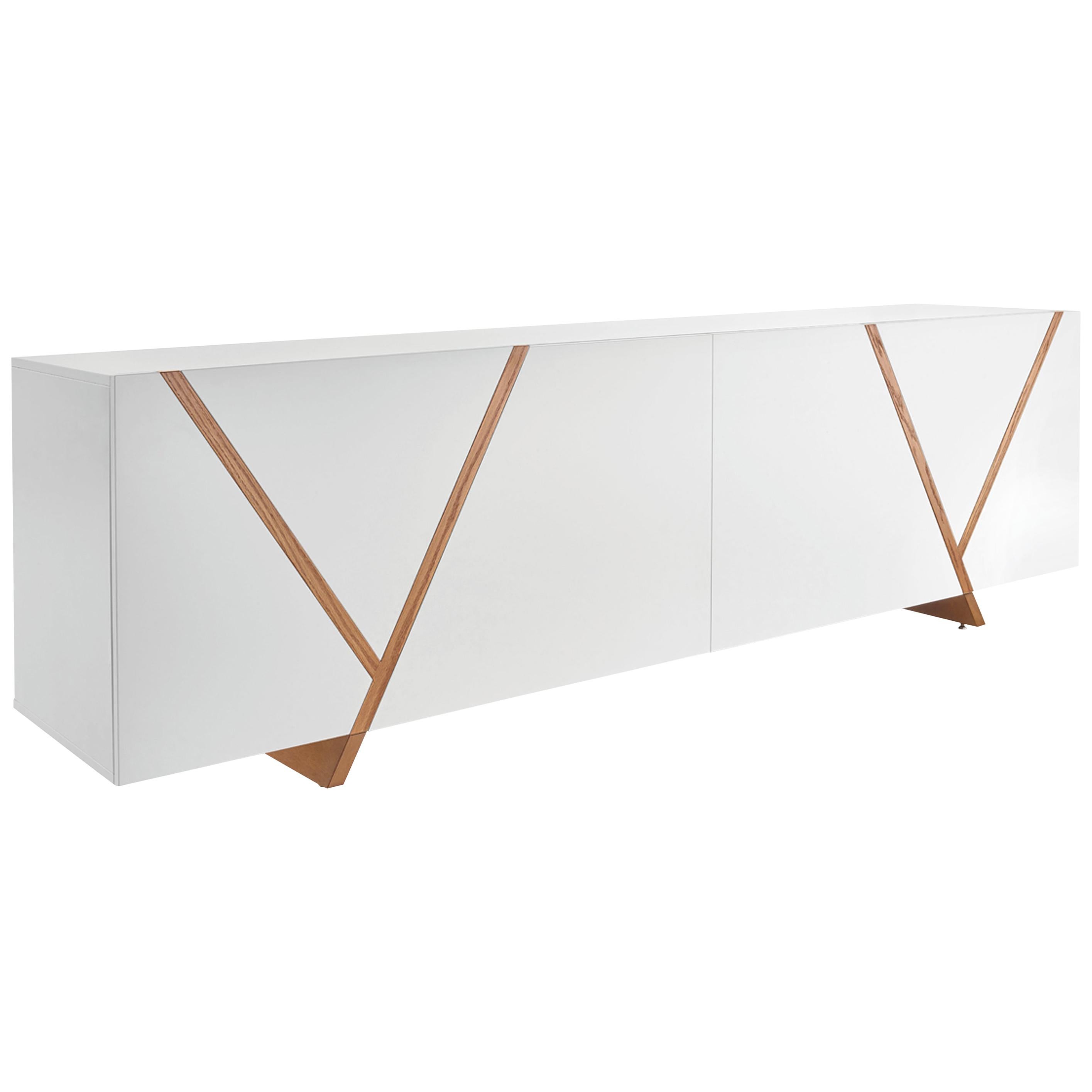 Ypis Sideboard mit geometrischen Intarsien in den Türen aus Teakholz im Angebot