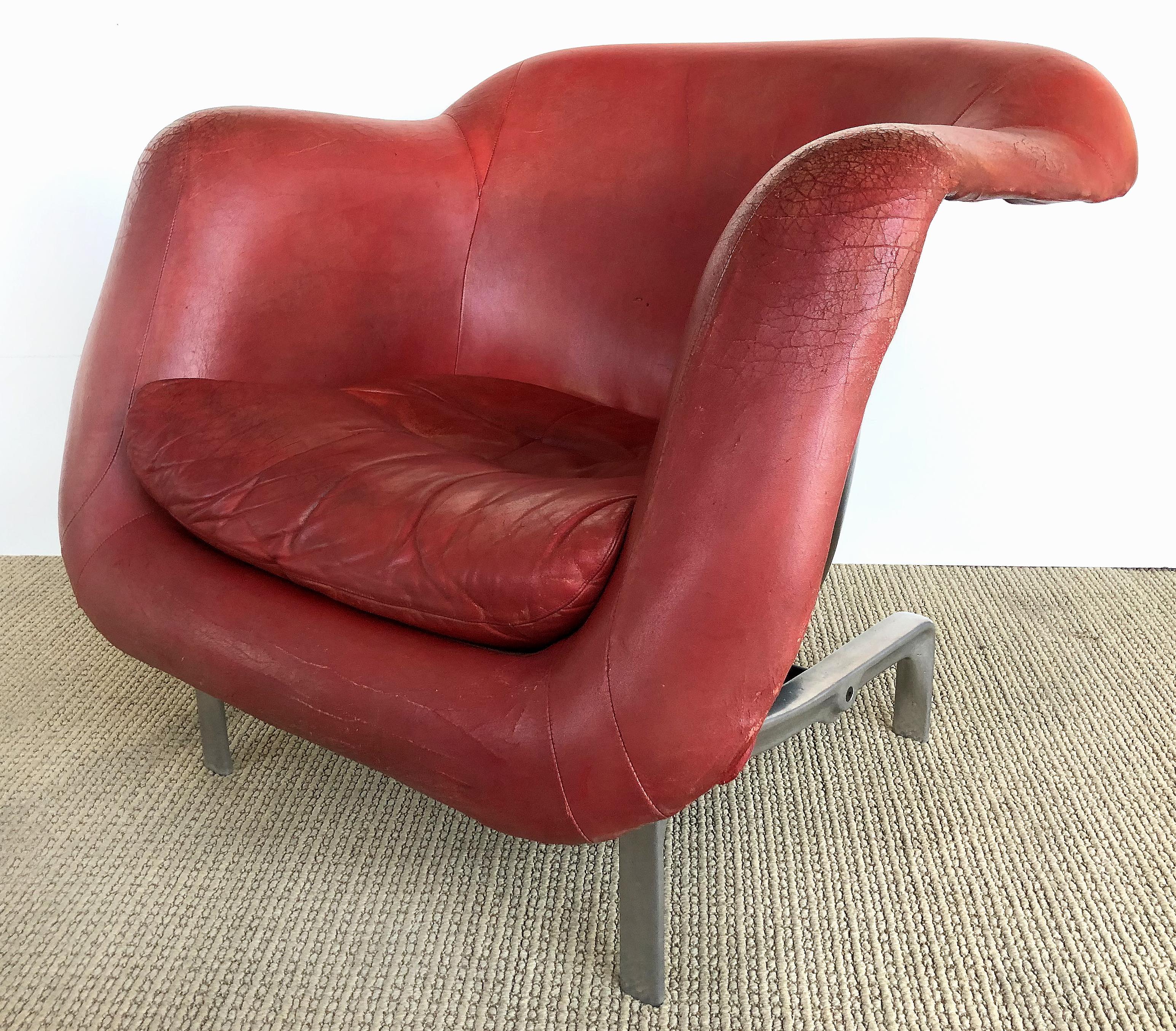 Yrjo Kukkapuro 1960s Prototype club chair, Finland

Offered for sale is a rare find! This is a 1960s prototype chair by the Finish Architect and designer Yrjo Kukkapuro that was never put into production. This exquisite chair was done in a dark