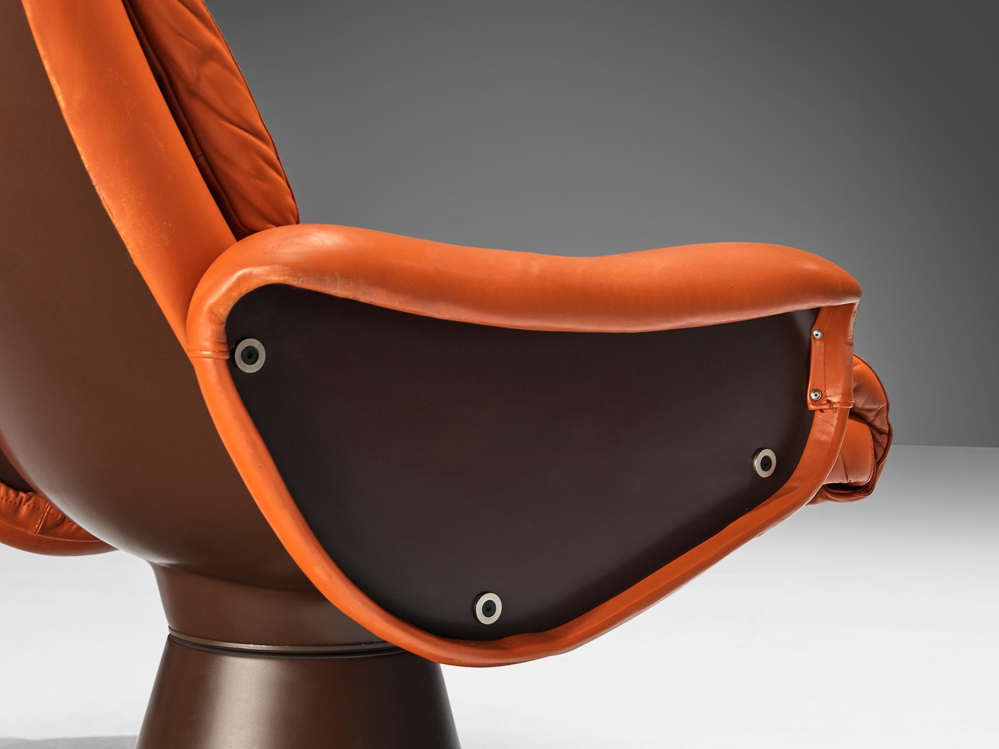Yrjö Kukkapuro for Haimi Finland Pair of 'Saturnus' Armchairs in Leather  For Sale 3