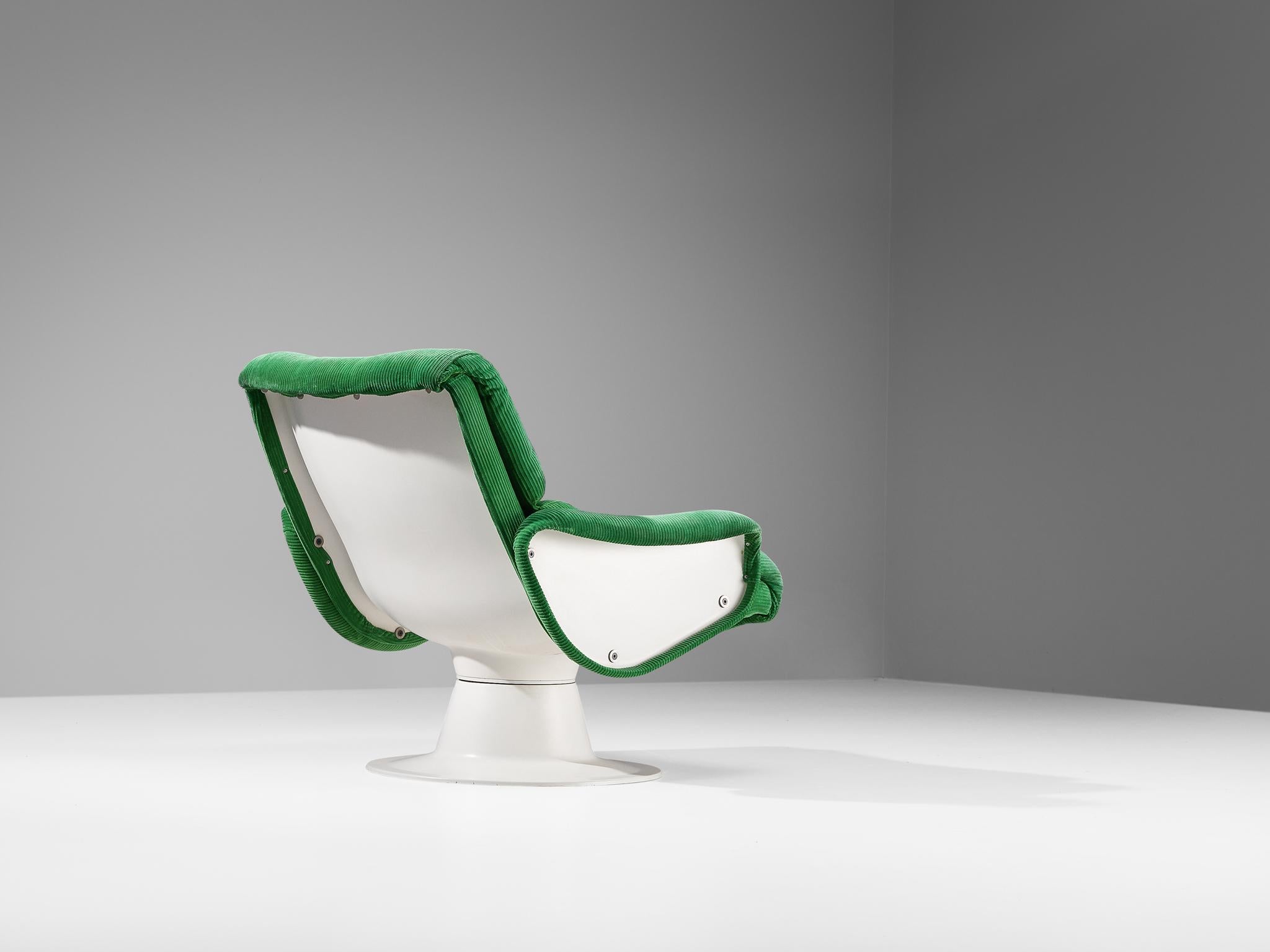 Yrjö Kukkapuro pour Haimi, chaise longue 'Saturnus', tissu, fibre de verre, Finlande, années 1960.

Fauteuil étonnant en tissu vert vif et fibre de verre blanche du designer finlandais Yrjö Kukkapuro. Cette chaise de forme organique est fabriquée