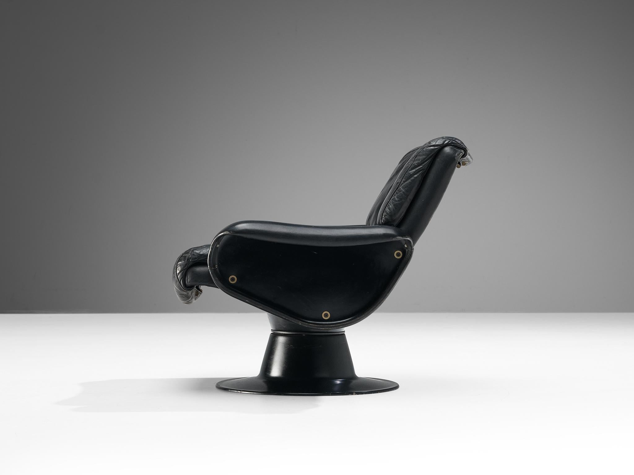 Yrjö Kukkapuro for Haimi Finland 'Saturnus' Armchair in Black Leather For Sale 1