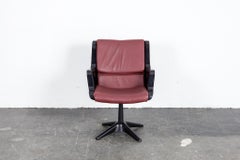Yrjo Kukkapuro for Haimi Molded Plastic and Leather Swivel Side Chair