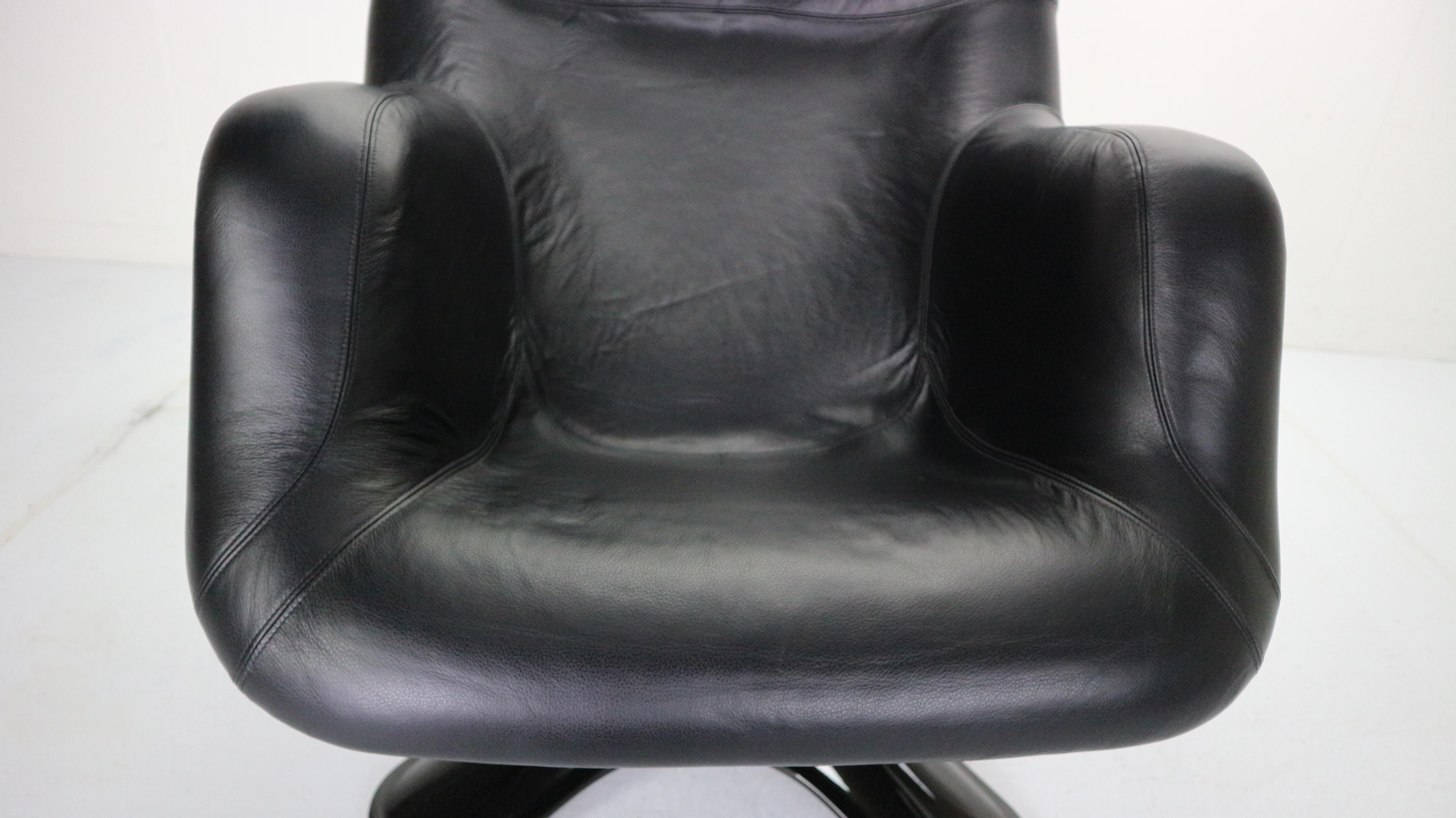 Yrjö Kukkapuro 'Karuselli' Lounge Chair in Black Leather for Haimi, 1960s 10