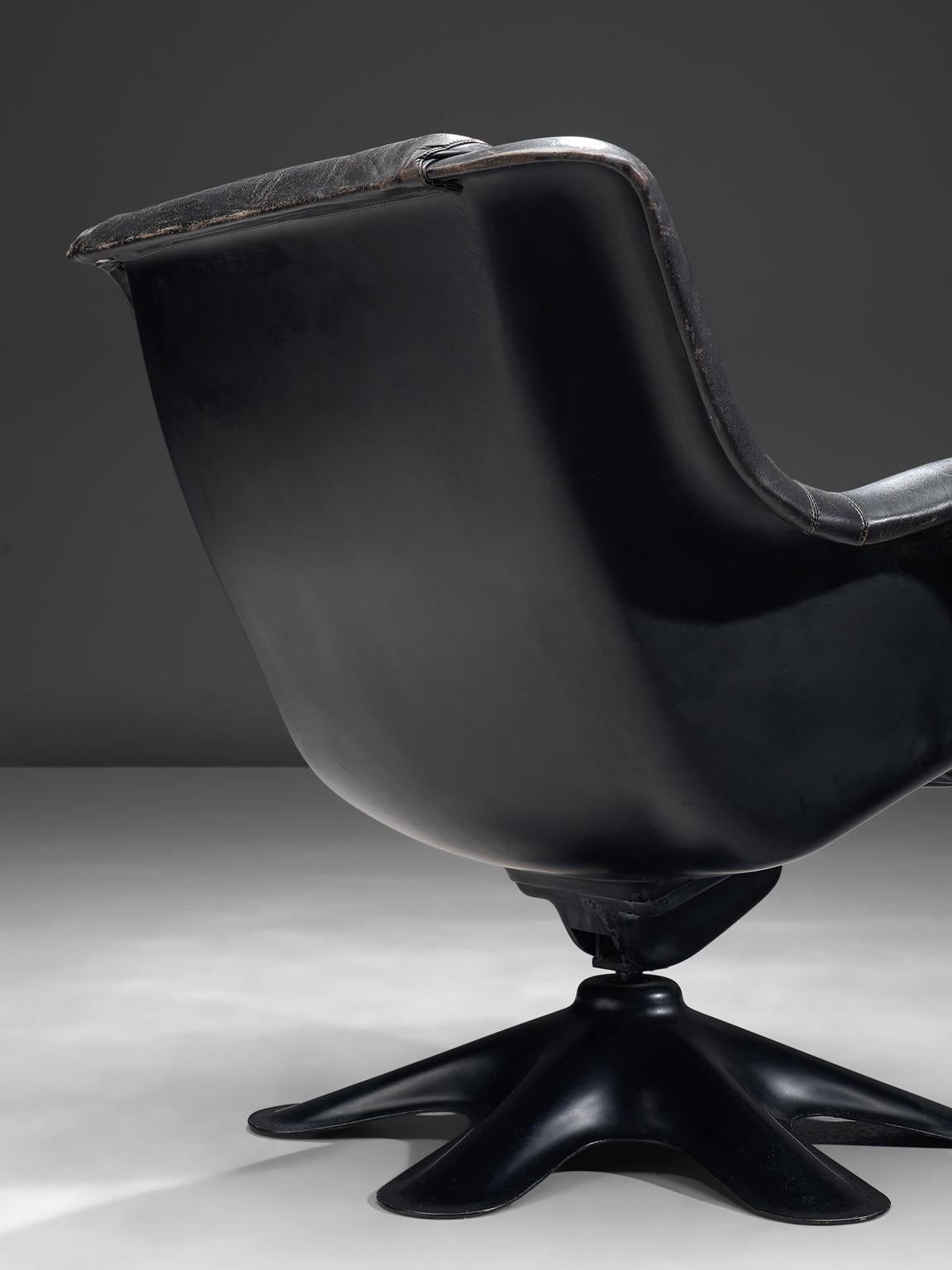 Yrjo Kukkapuro 'Karuselli' Lounge Chair in Black Patinated Leather In Good Condition In Waalwijk, NL