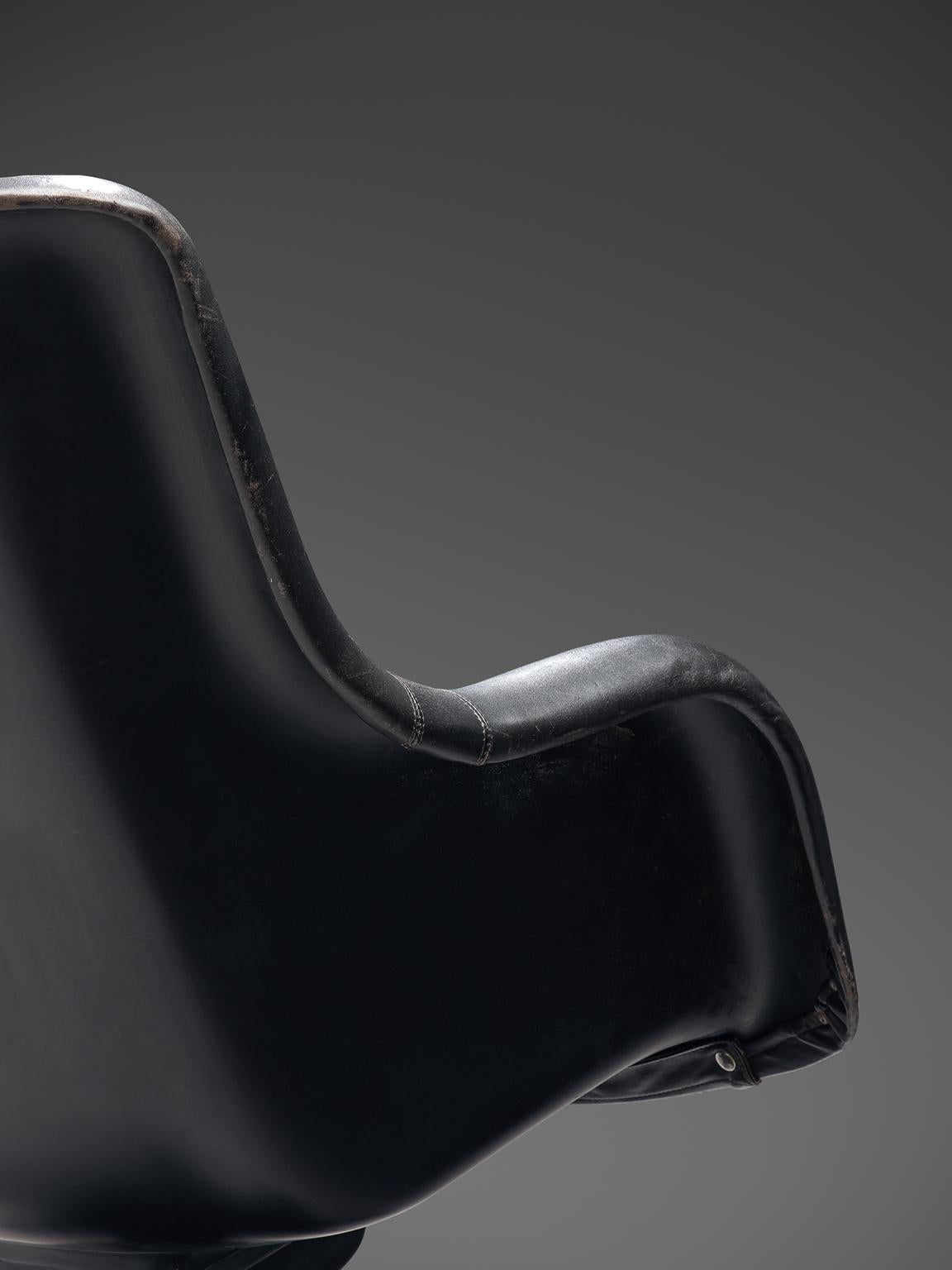 Mid-20th Century Yrjo Kukkapuro 'Karuselli' Lounge Chair in Black Patinated Leather