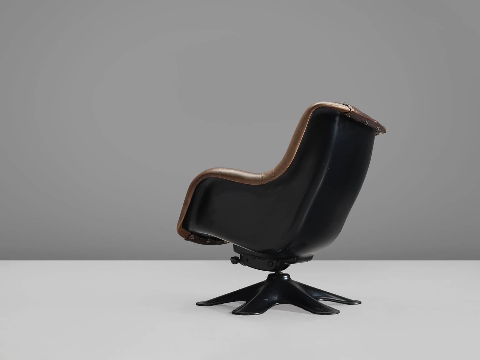 Mid-Century Modern Yrjö Kukkapuro 'Karuselli' Lounge Chair in Brown Leather Upholstery