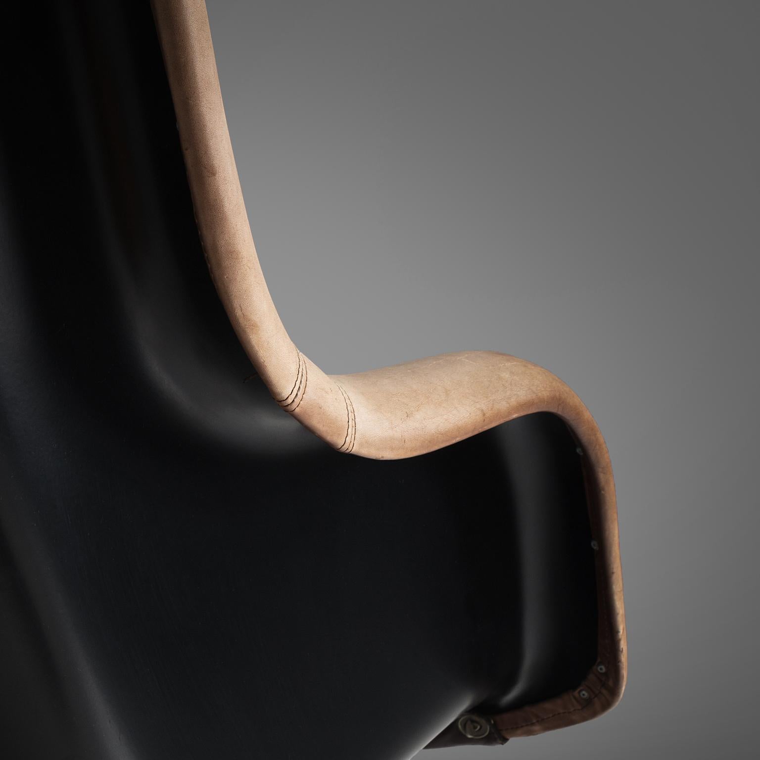 Yrjö Kukkapuro 'Karuselli' Lounge Chair in Brown Leather Upholstery For Sale 1