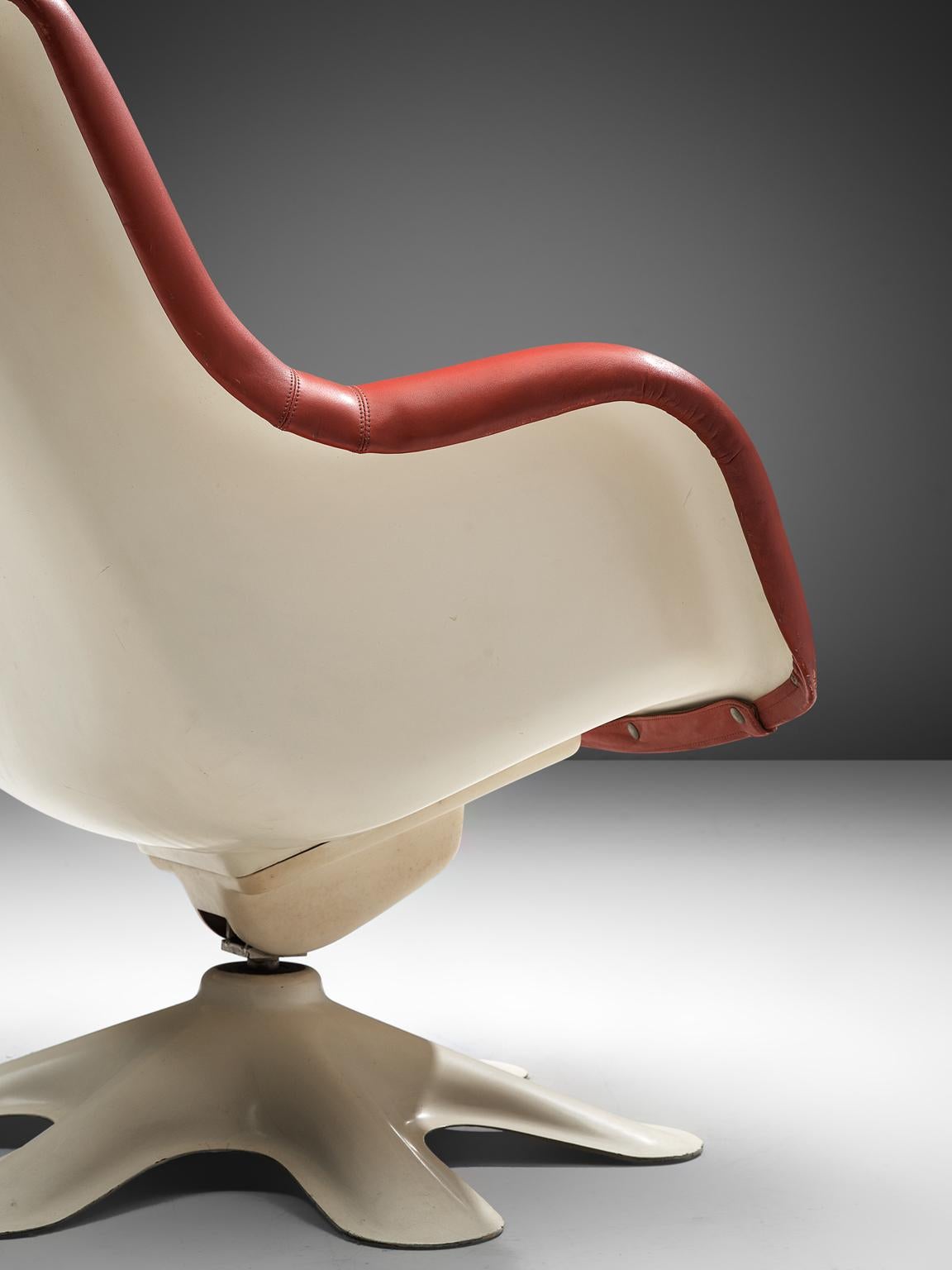 Finnish Yrjo Kukkapuro 'Karuselli' Lounge Chair in Red Leather