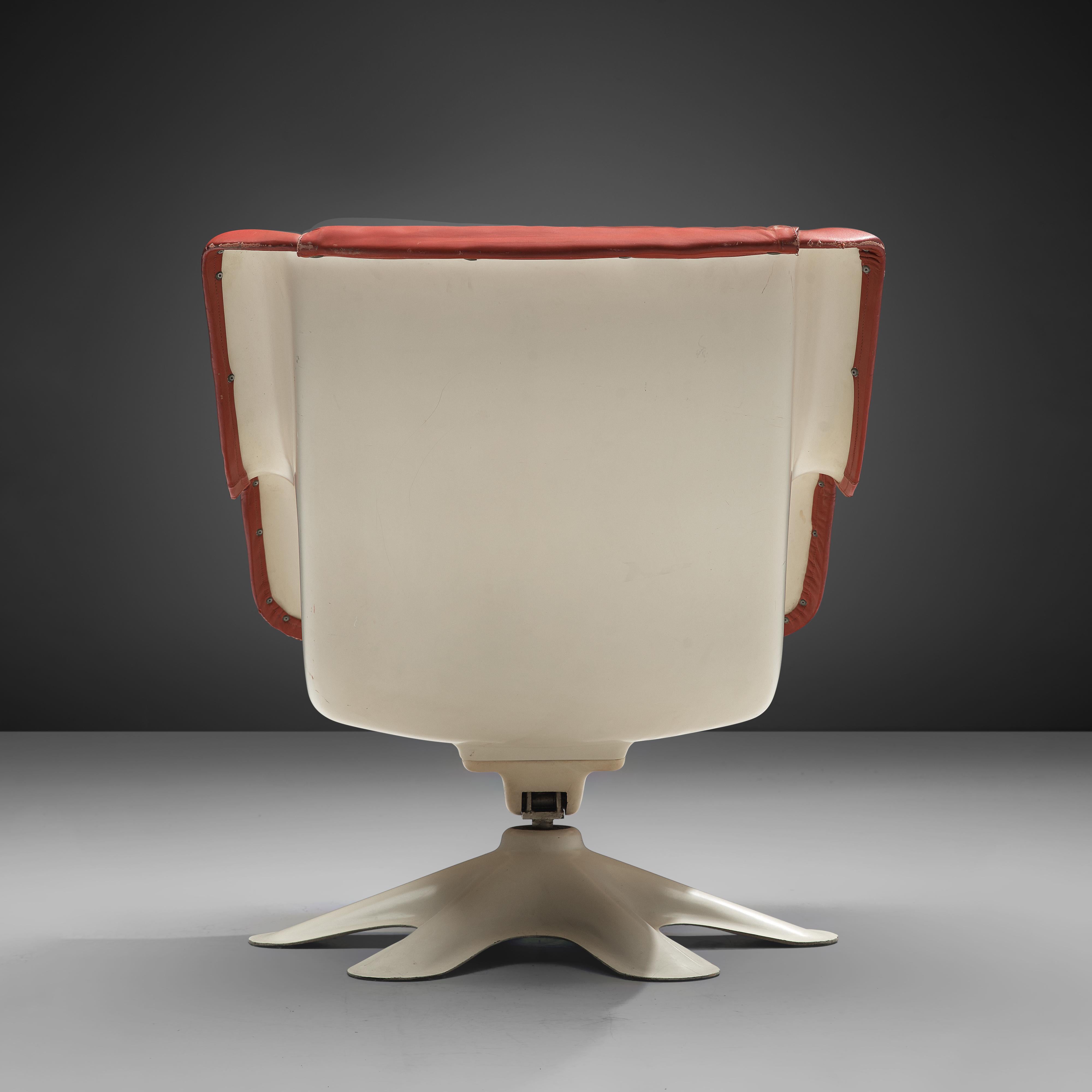 Métal Chaise longue 'Karuselli' de Yrjö Kukkapuro en cuir et fibre de verre en vente