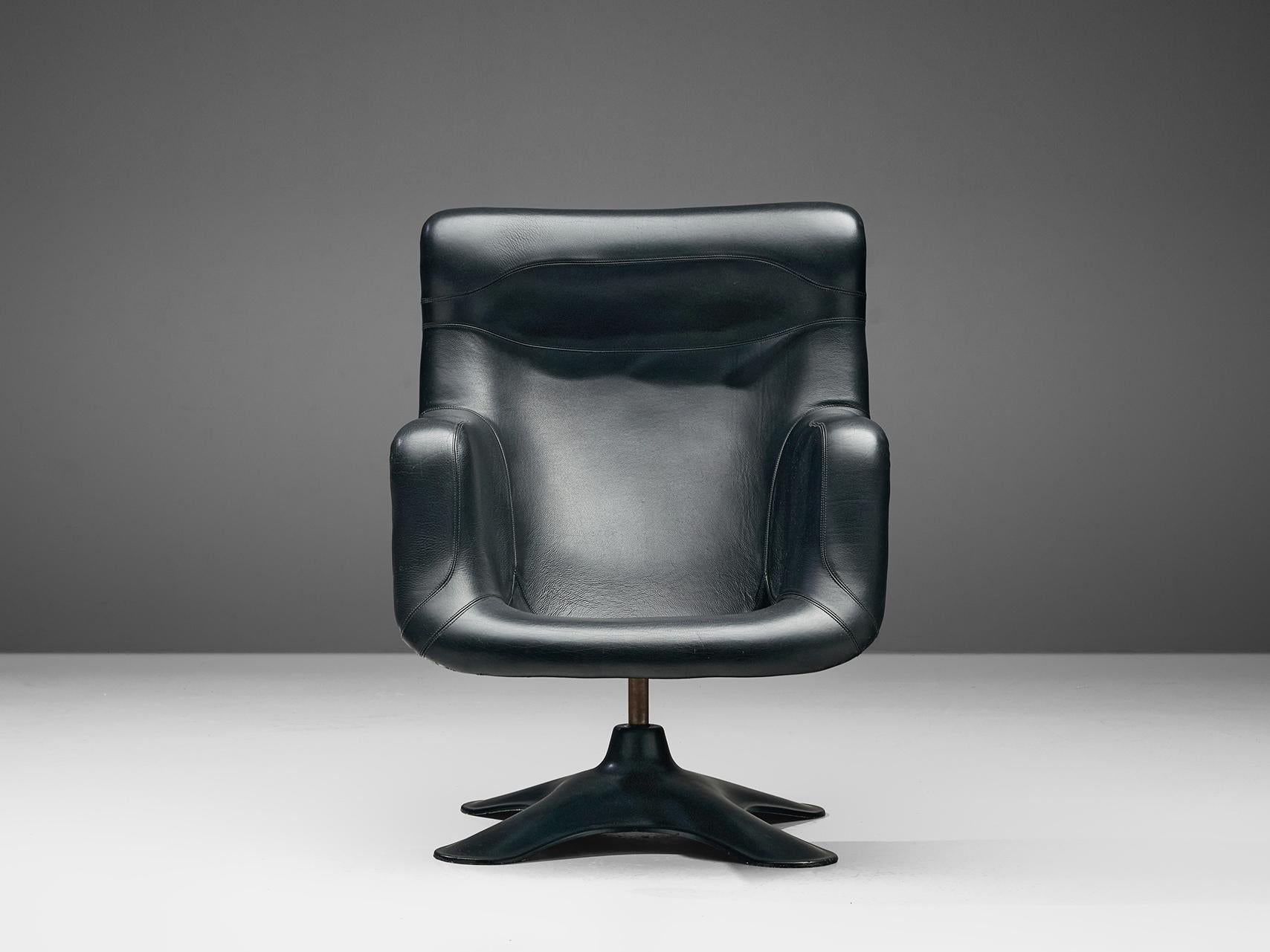 Yrjö Kukkapuro Lounge Chair 'Karuselli' in Black Leather and Light Blue Metallic 3