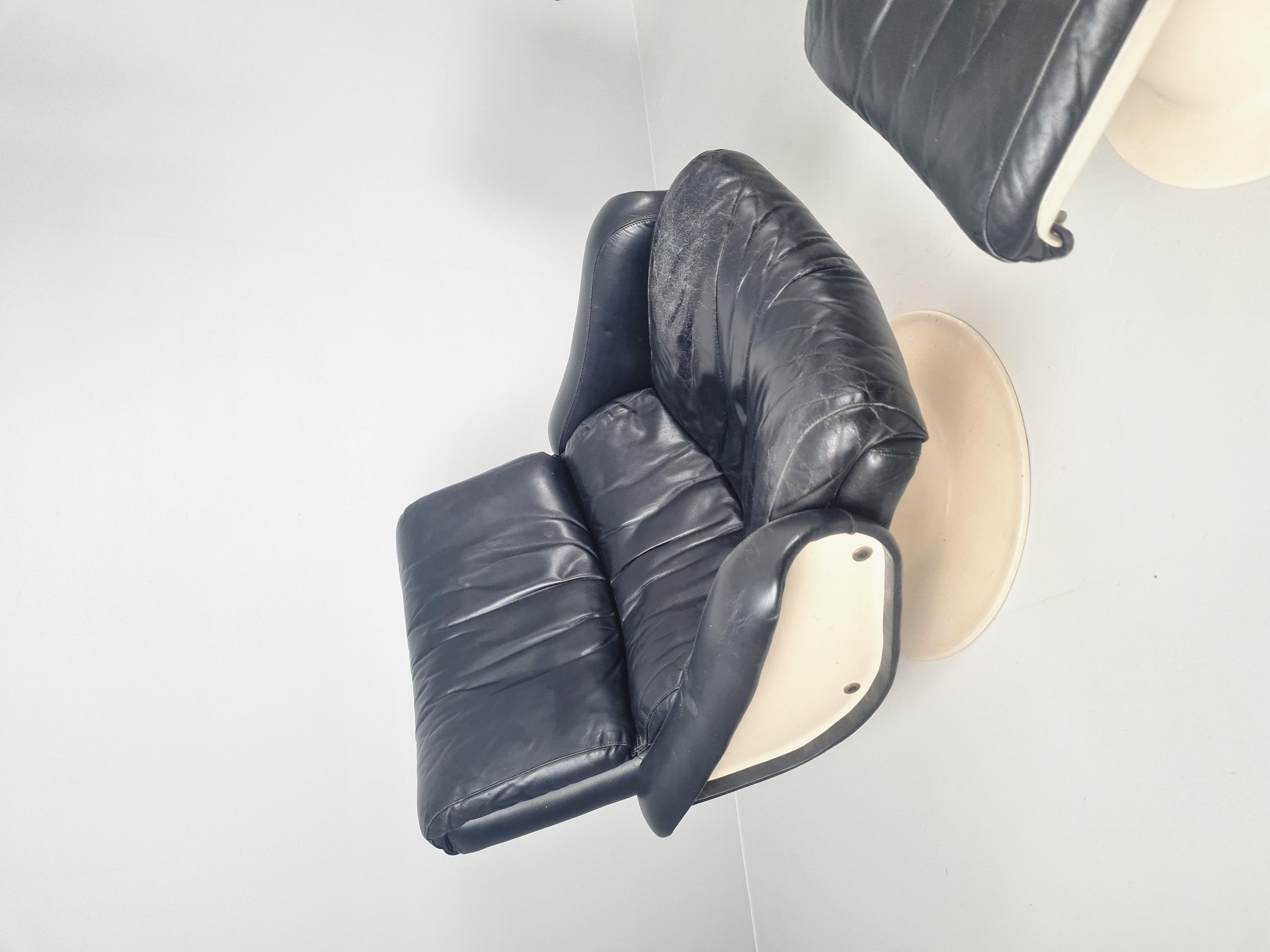 Yrjö Kukkapuro Saturnus Chair in White & Black Leather, Haimi 1970s 1