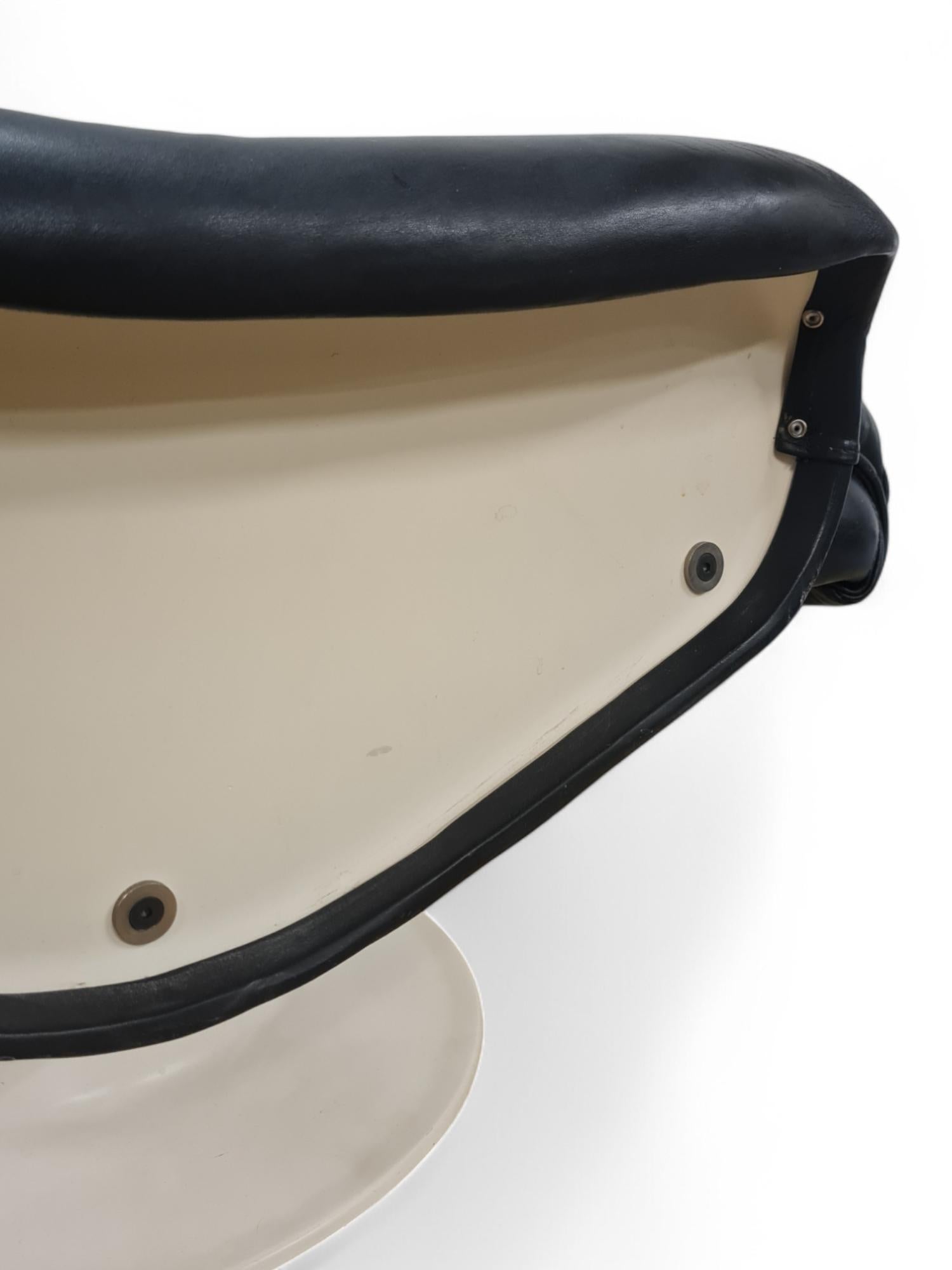Yrjö Kukkapuro Saturnus Chair & Stool in White & Black Leather, Haimi 1970s For Sale 9