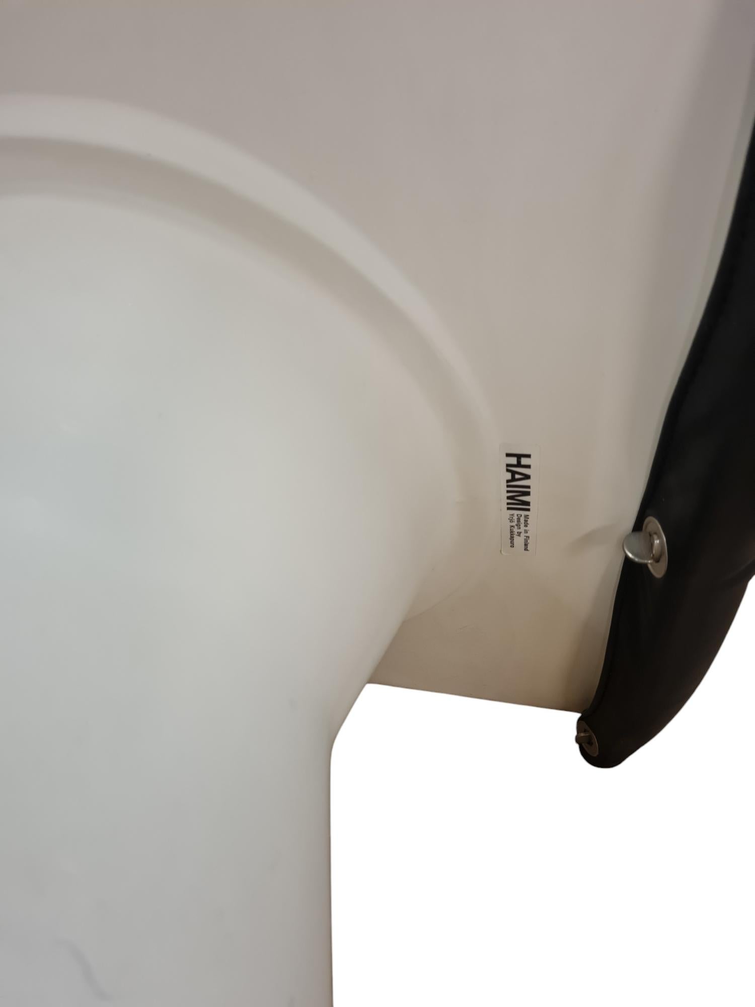 Mid-Century Modern Yrjö Kukkapuro Saturnus Chair & Stool in White & Black Leather, Haimi 1970s For Sale