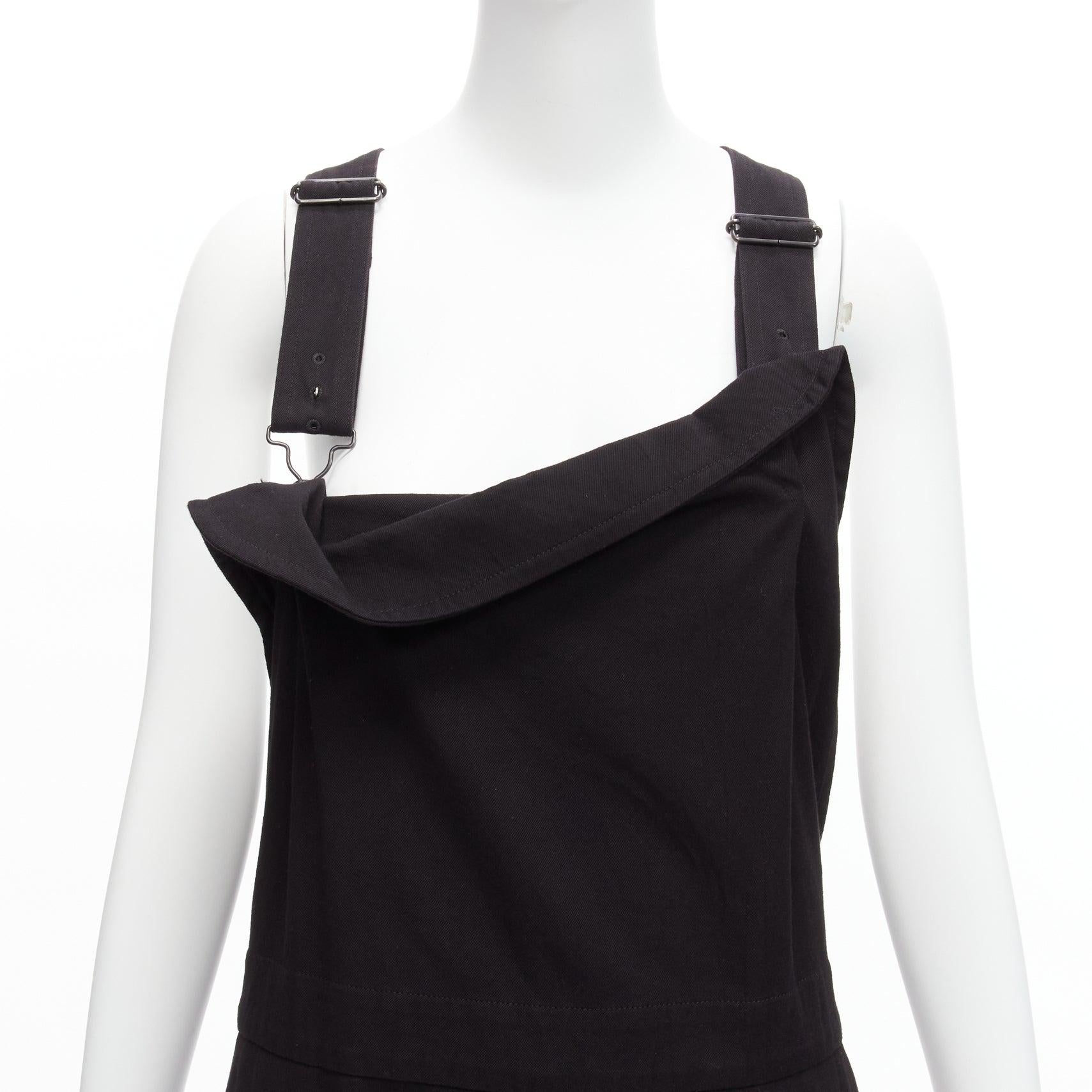 Peto Y'S YOHJI YAMAMOTO negro de algodón con botones laterales y entrepierna caída JP1 S.
Referencia: TGAS/D00373
Marca: Yohji Yamamoto
Colección: Y'S
Material: Algodón, rayón
Color: Negro
Patrón: Sólido
Cierre: Botón
Detalles adicionales: Hay