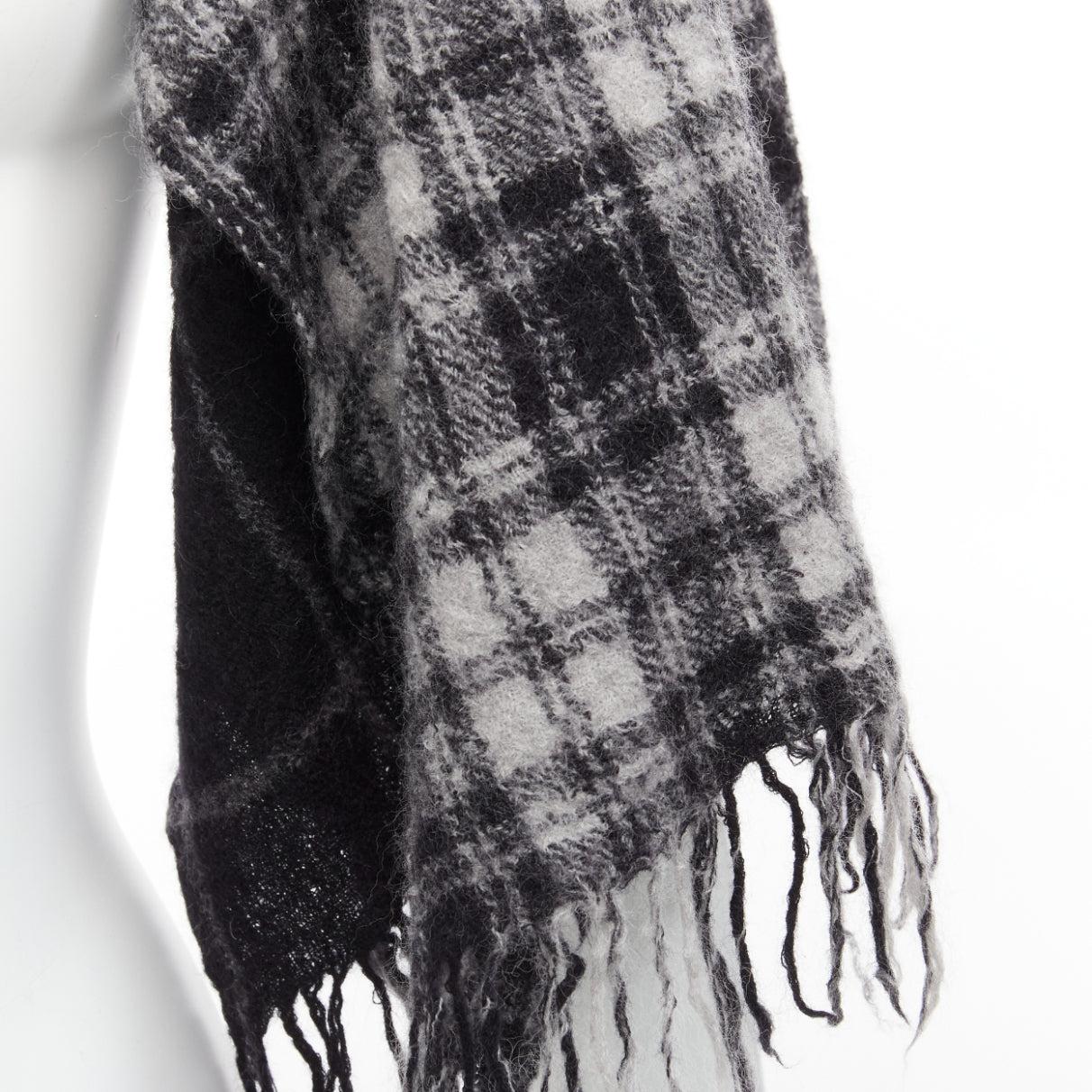 Y'S YOHJI YAMAMOTO grey 100% wool checkered black Y safety pin fringe scarf For Sale 3