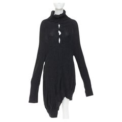 Y'S YOHJI YAMAMOTO asymmetrischer Rollkragenpullover mit Knopfleiste aus Wolle, Strickkleid JP3 L