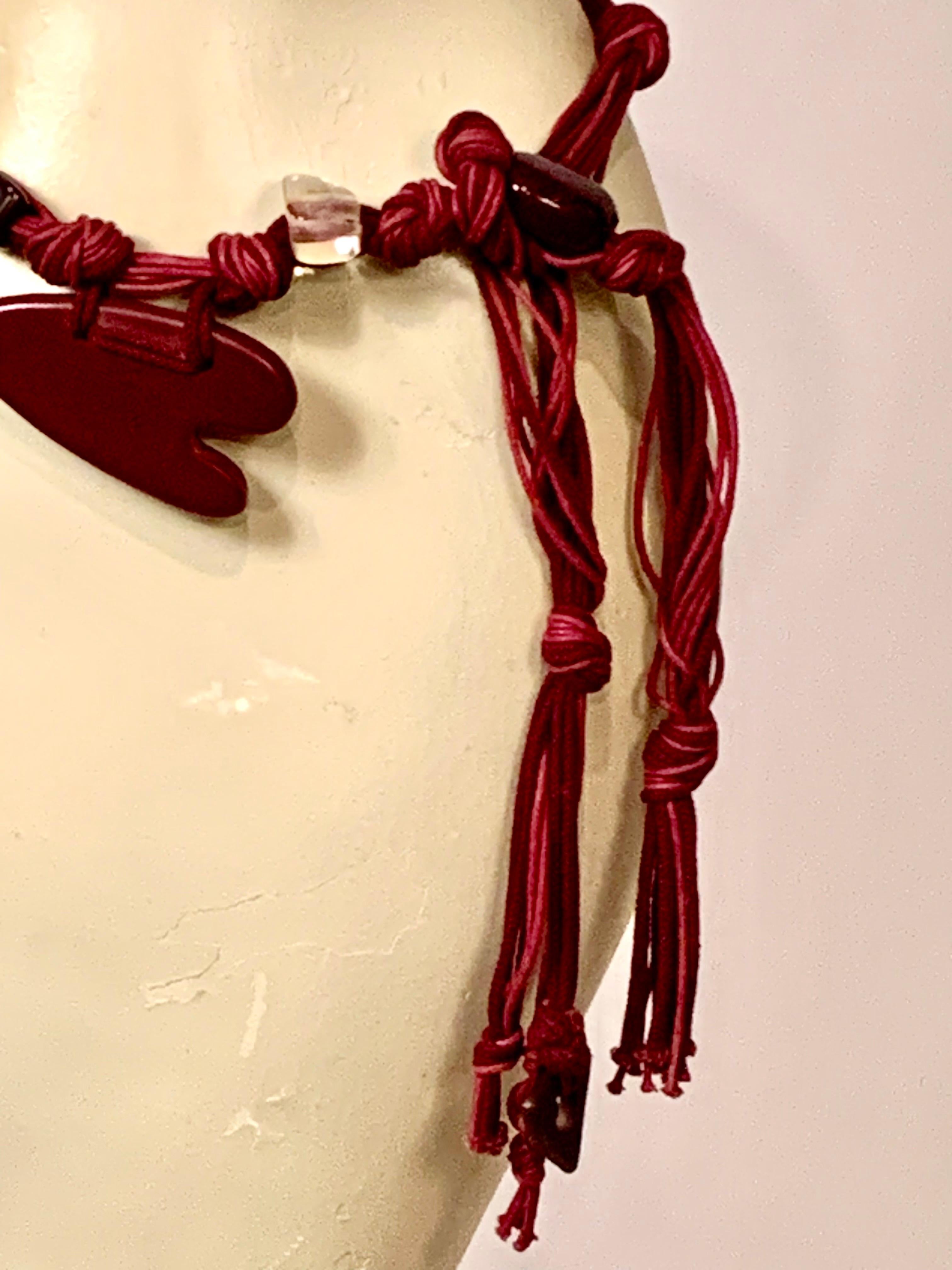 Donna Cintura YSL Attribuita in Corde Borgogna con Cuore in Legno e Pietre Lucide in vendita