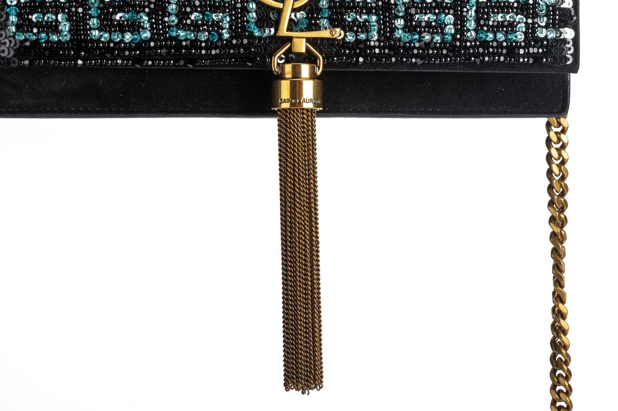 YSL Bolso cruzado de lentejuelas de ante negro NUEVO en venta 3