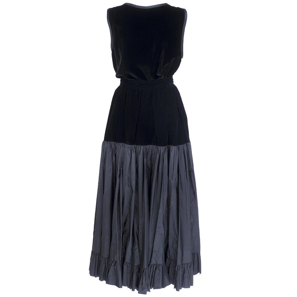 YSL Schwarzer Samt Tank & Rock Taft Ensemble, 1980er im Zustand „Hervorragend“ im Angebot in Los Angeles, CA