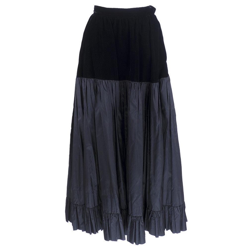 YSL Schwarzer Samt Tank & Rock Taft Ensemble, 1980er Damen im Angebot
