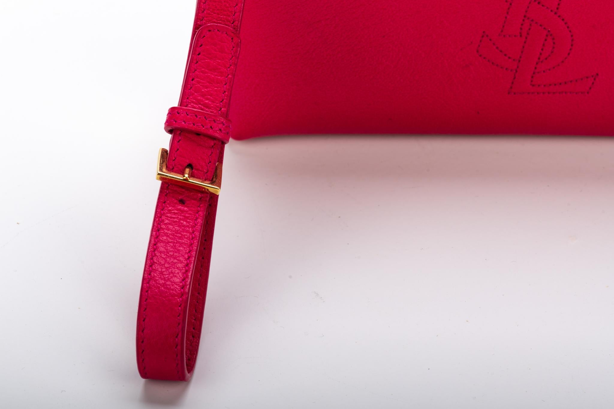 YSL Fuchsia Leather Wristlet Small Bag In Excellent Condition For Sale In West Hollywood, CA