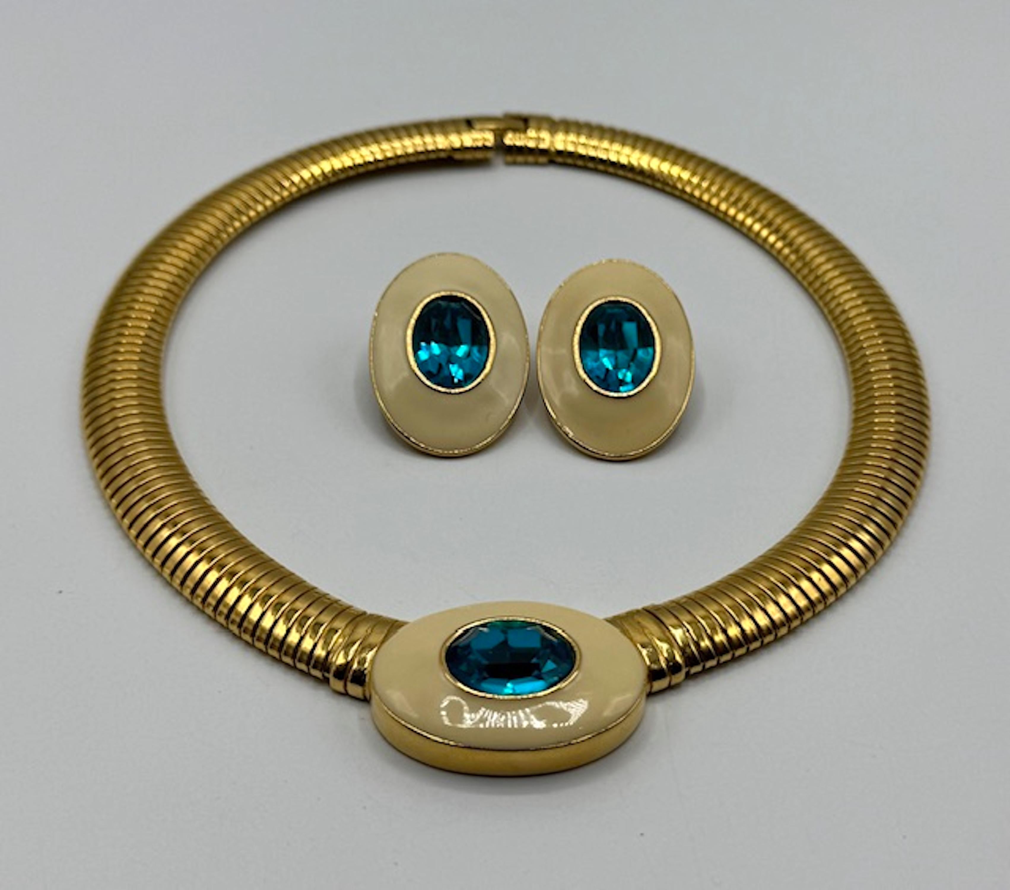 YSL - Collier et boucles d'oreilles oméga en or, émail ivoire et strass sarcelle Pour femmes en vente