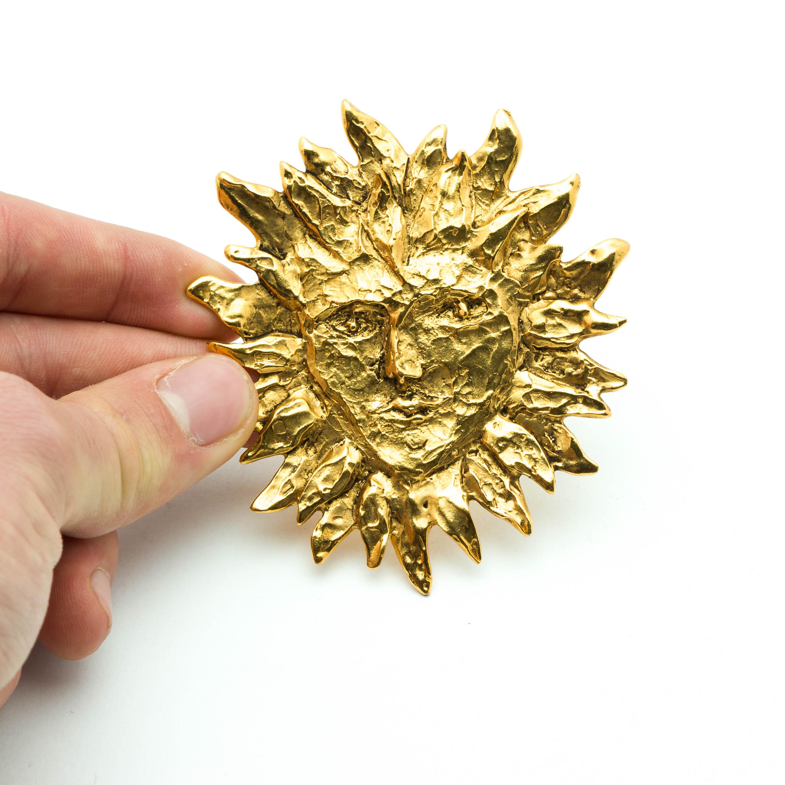 YSL Haute Couture Sun Vintage Brooch/Pendant by Robert Goossens, 1988 For Sale 2