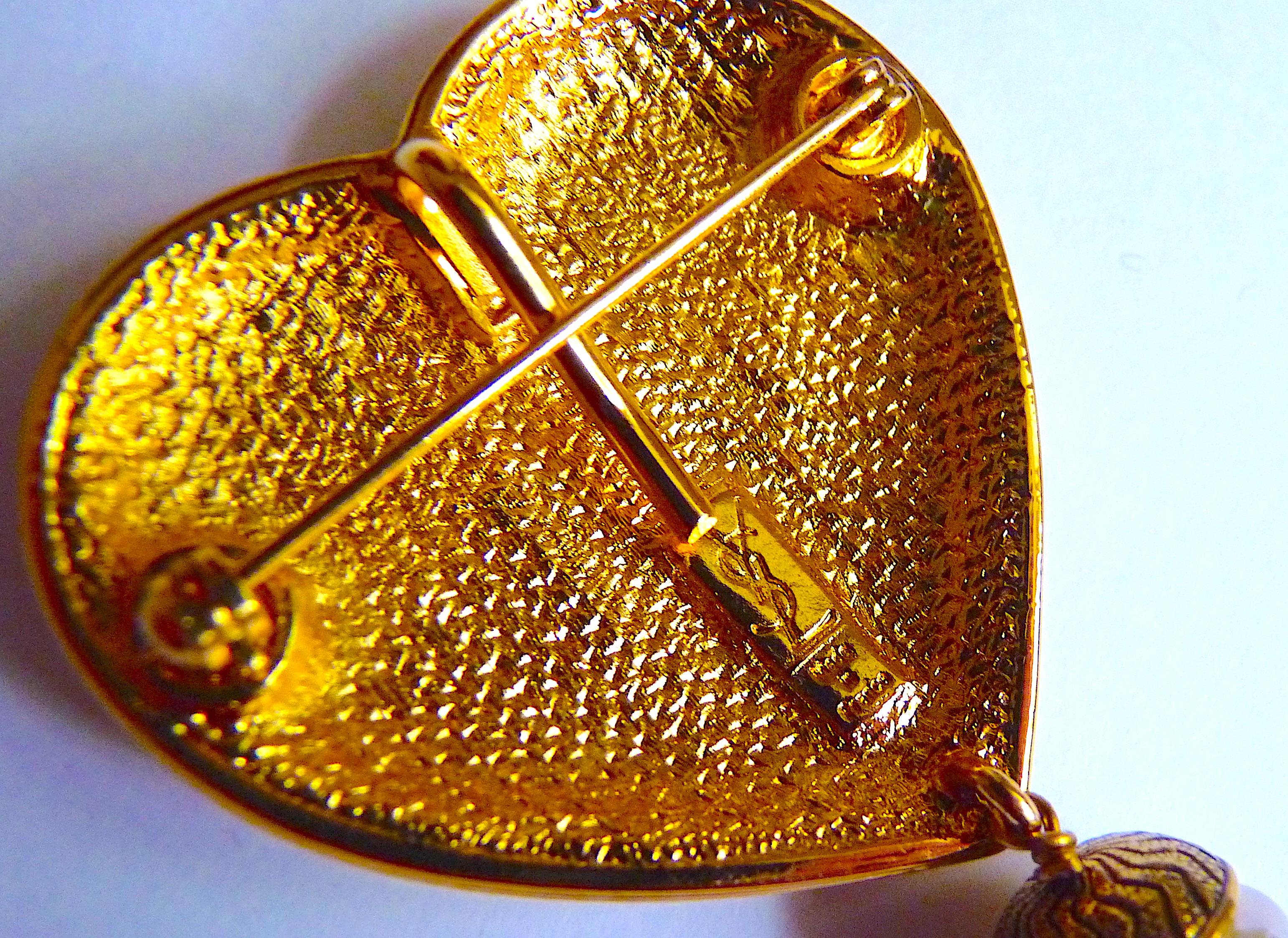 YSL Heart Brooch Gold Tassel with Original YSL Packaging, Vintage 1980s For Sale 3