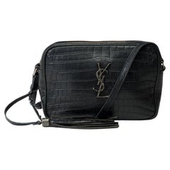 Sac à bandoulière YSL Lou Camera en cuir de veau façon crocodile noir, SHW