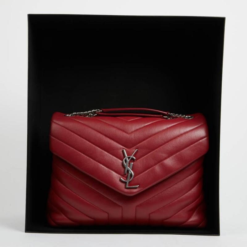 YSL Loulou Sac en cuir rouge Excellent état à Paris, FR