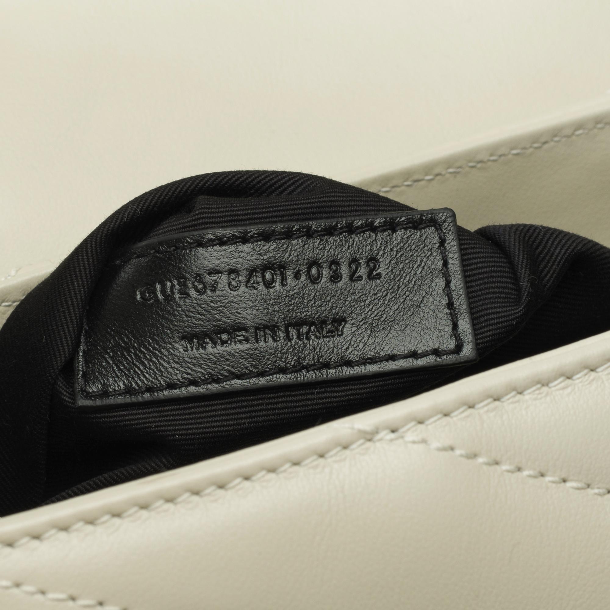 YSL Loulou Toy shoulder bag in beige quilted calf leather, GHW For Sale 3