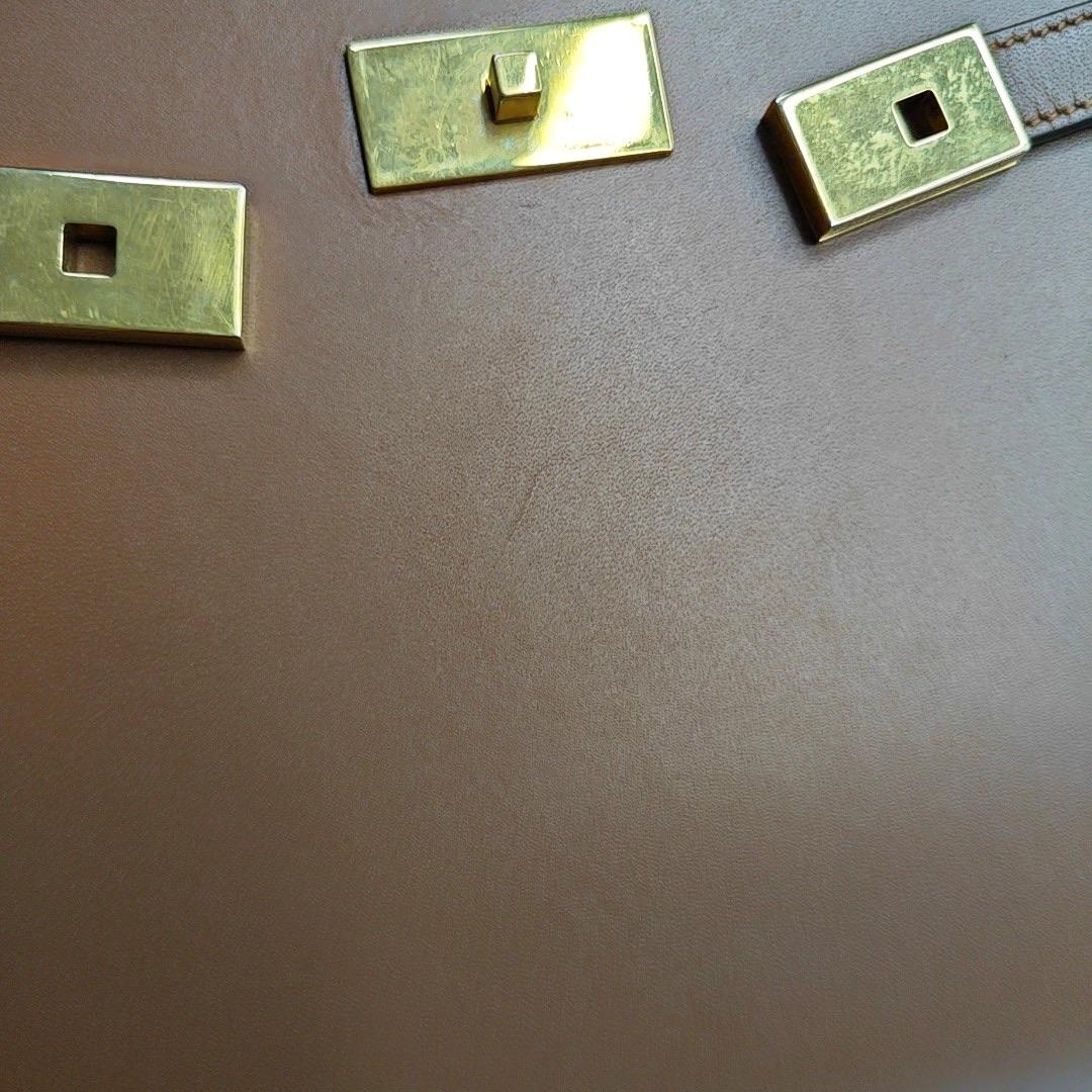 YSL Manhatten Umhängetasche Braun Schulter im Angebot 6